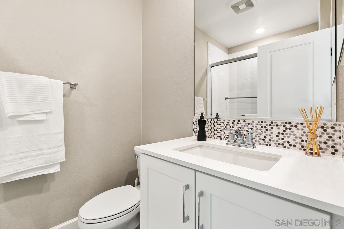 Detail Gallery Image 35 of 45 For 807  Santa Barbara Pl, San Diego,  CA 92109 - 3 Beds | 2/1 Baths