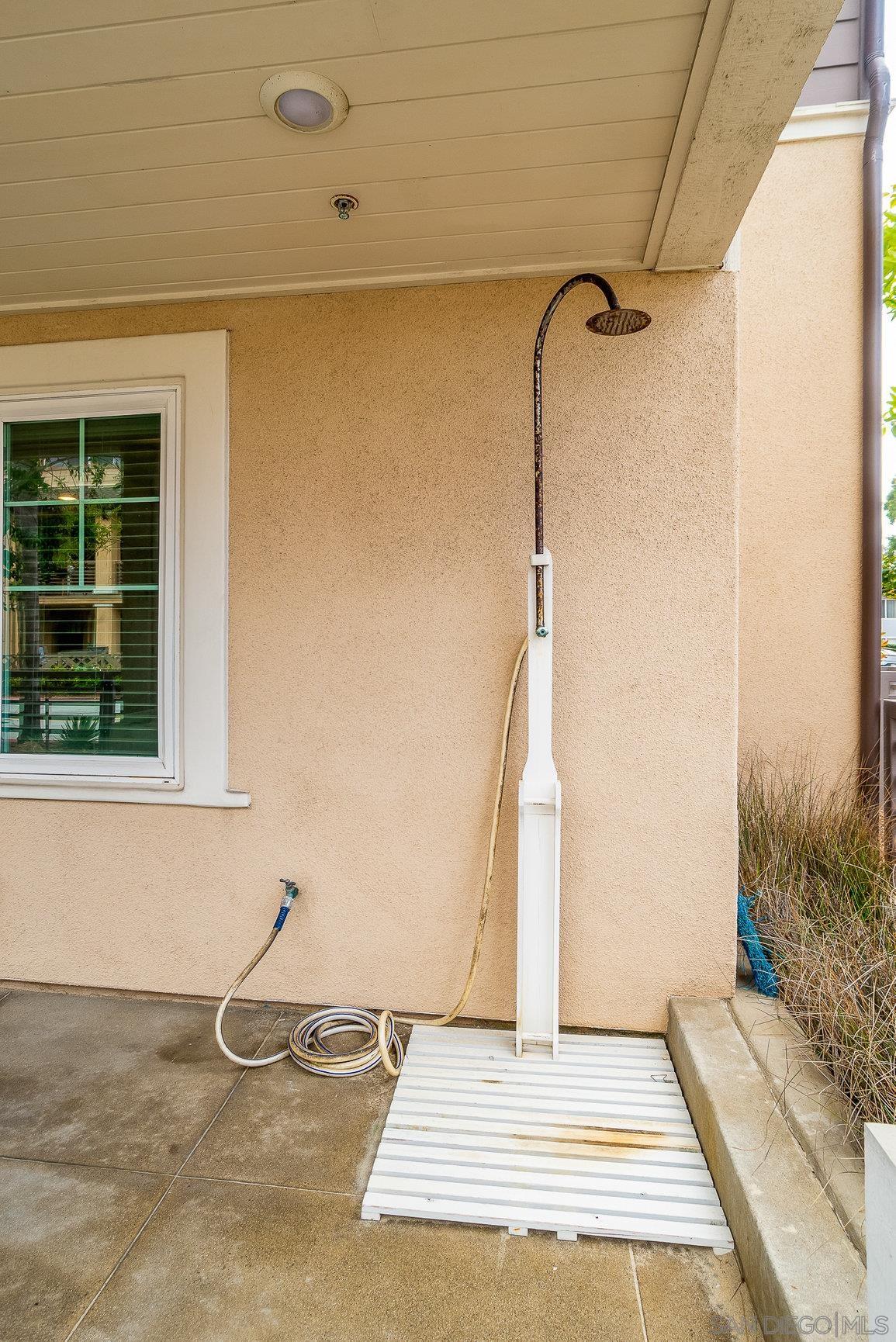 Detail Gallery Image 5 of 45 For 807  Santa Barbara Pl, San Diego,  CA 92109 - 3 Beds | 2/1 Baths