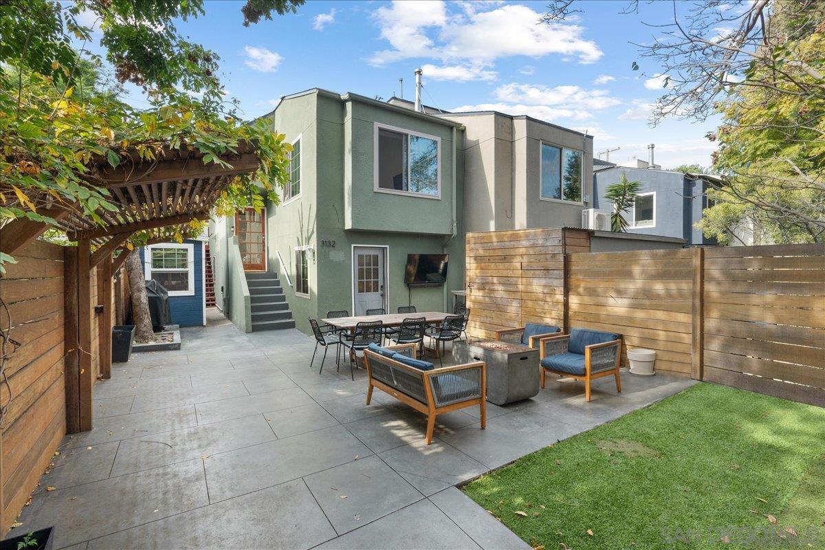 Front Image Thumbnail for SD250045110