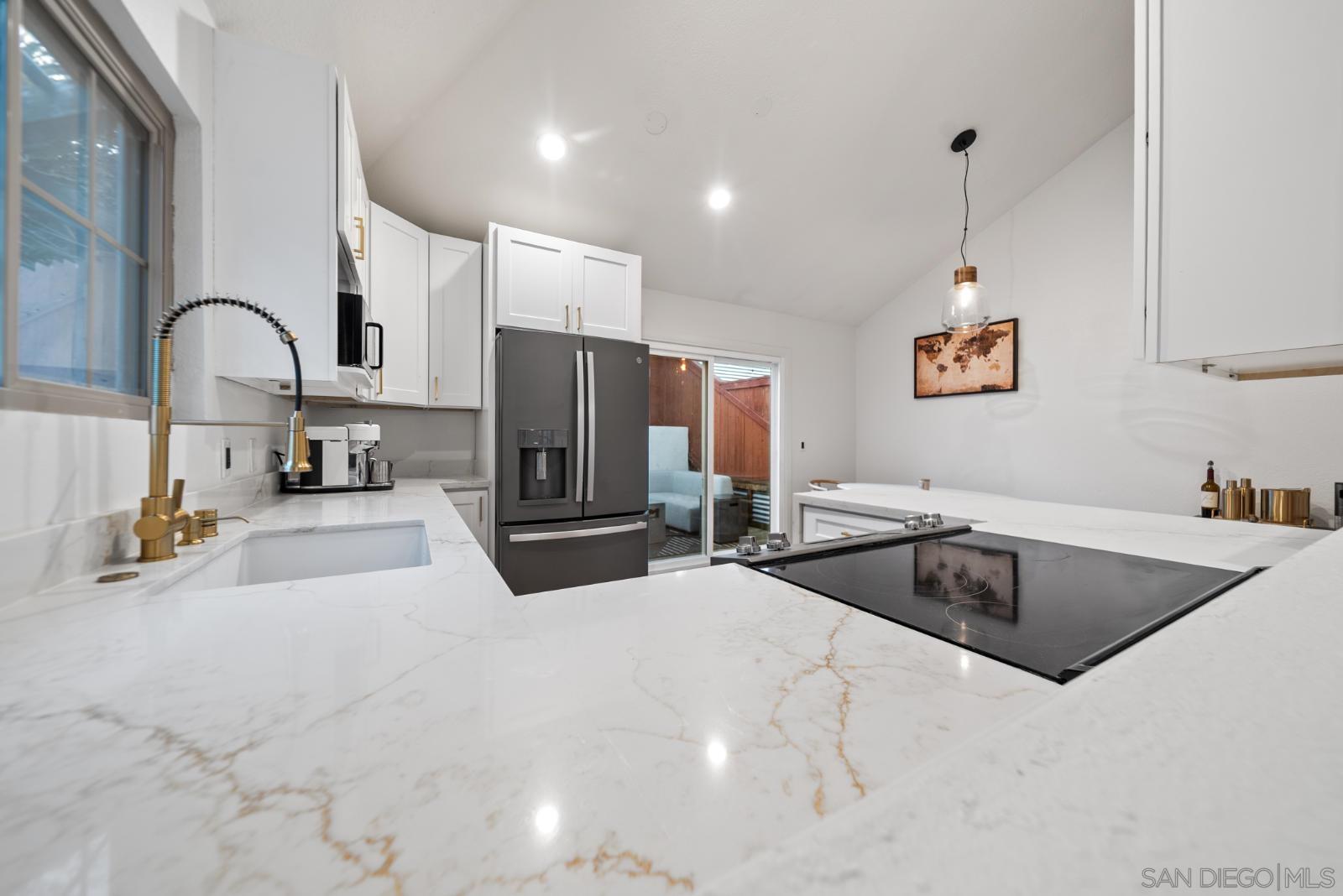 Detail Gallery Image 12 of 40 For 3132  31st St, San Diego,  CA 92104 - 2 Beds | 1/1 Baths