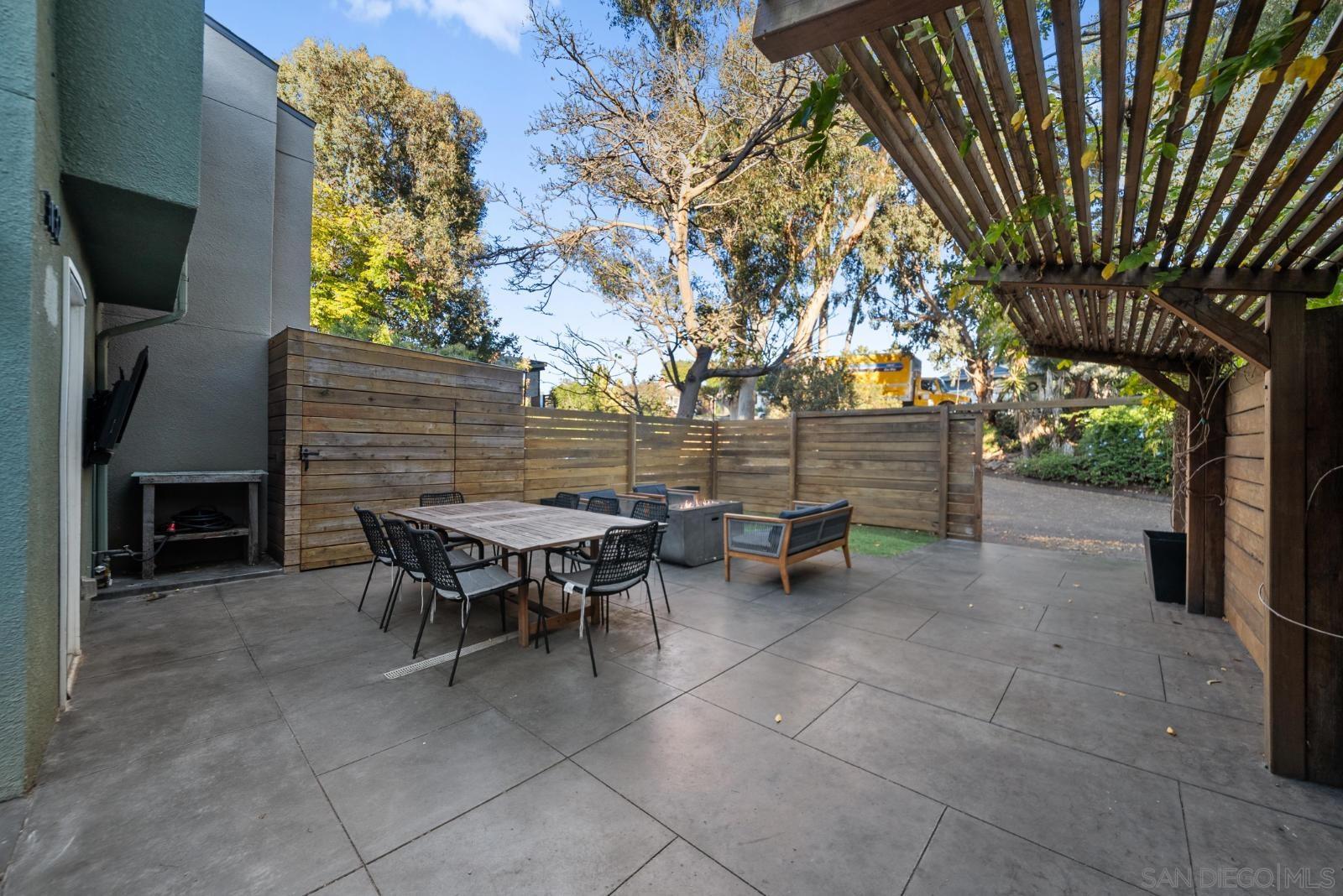 Detail Gallery Image 4 of 40 For 3132  31st St, San Diego,  CA 92104 - 2 Beds | 1/1 Baths