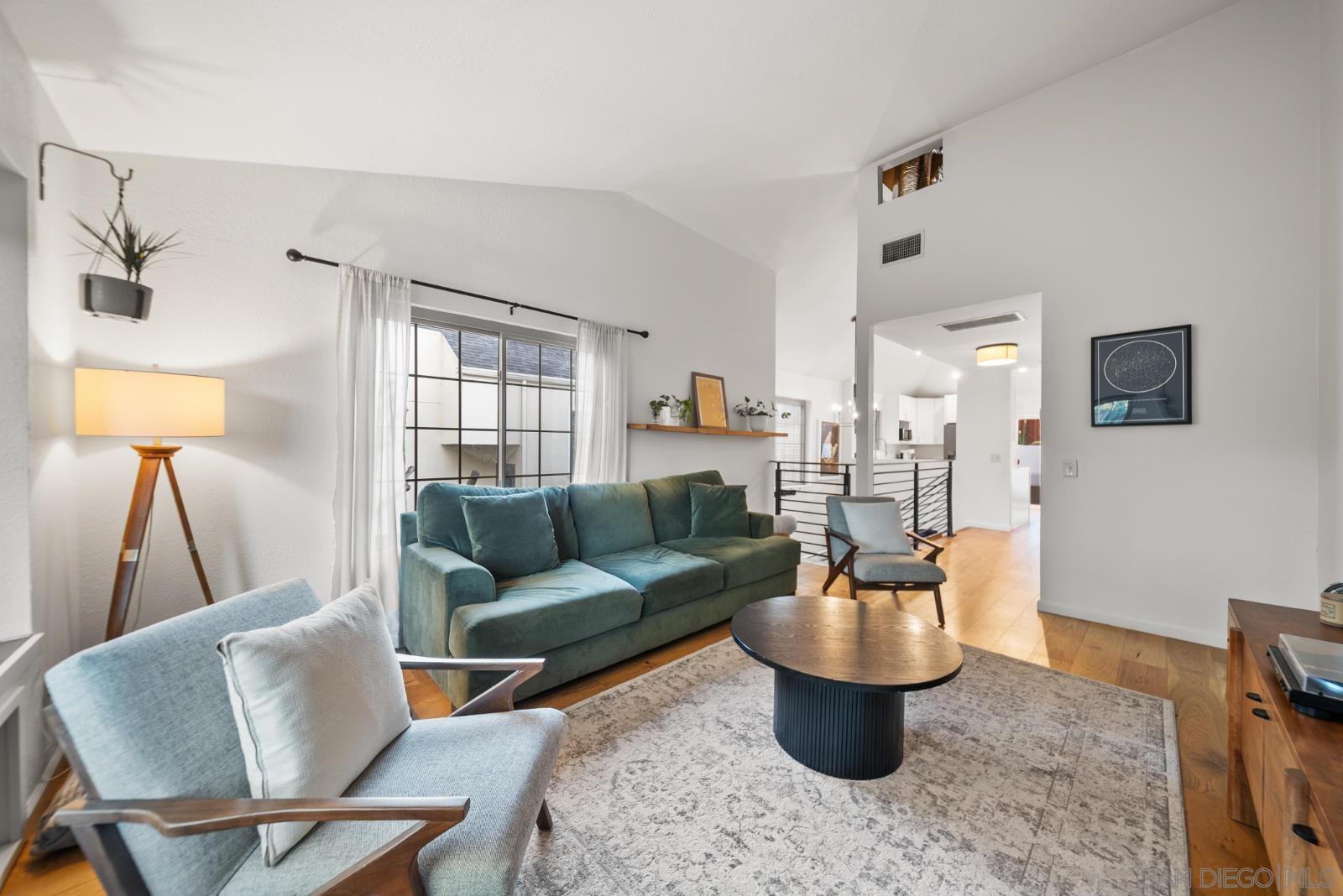 Detail Gallery Image 7 of 40 For 3132  31st St, San Diego,  CA 92104 - 2 Beds | 1/1 Baths