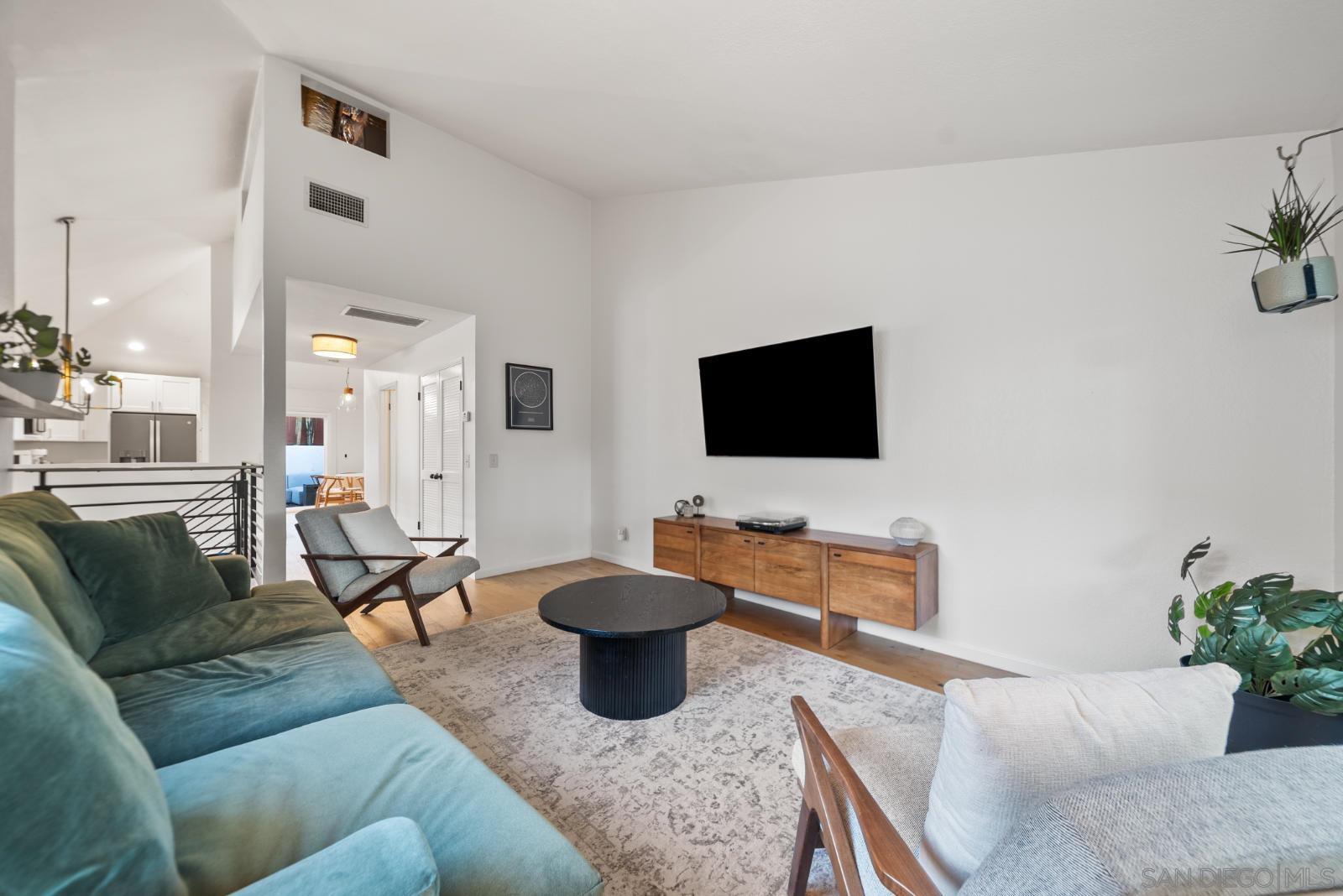 Detail Gallery Image 9 of 40 For 3132  31st St, San Diego,  CA 92104 - 2 Beds | 1/1 Baths