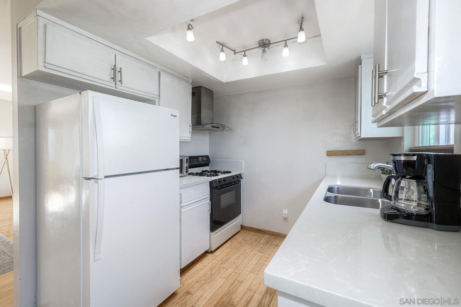 Detail Gallery Image 7 of 20 For 5091  Guava Ave, La Mesa,  CA 91942 - 3 Beds | 2 Baths