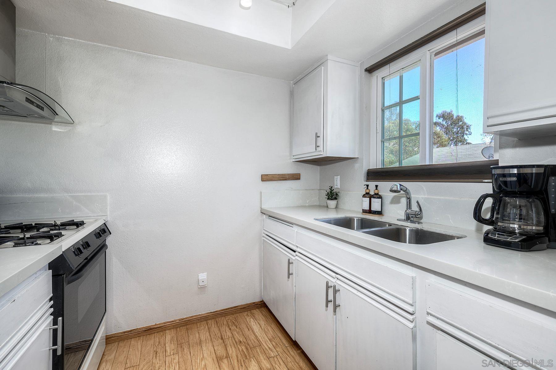 Detail Gallery Image 8 of 20 For 5091  Guava Ave, La Mesa,  CA 91942 - 3 Beds | 2 Baths