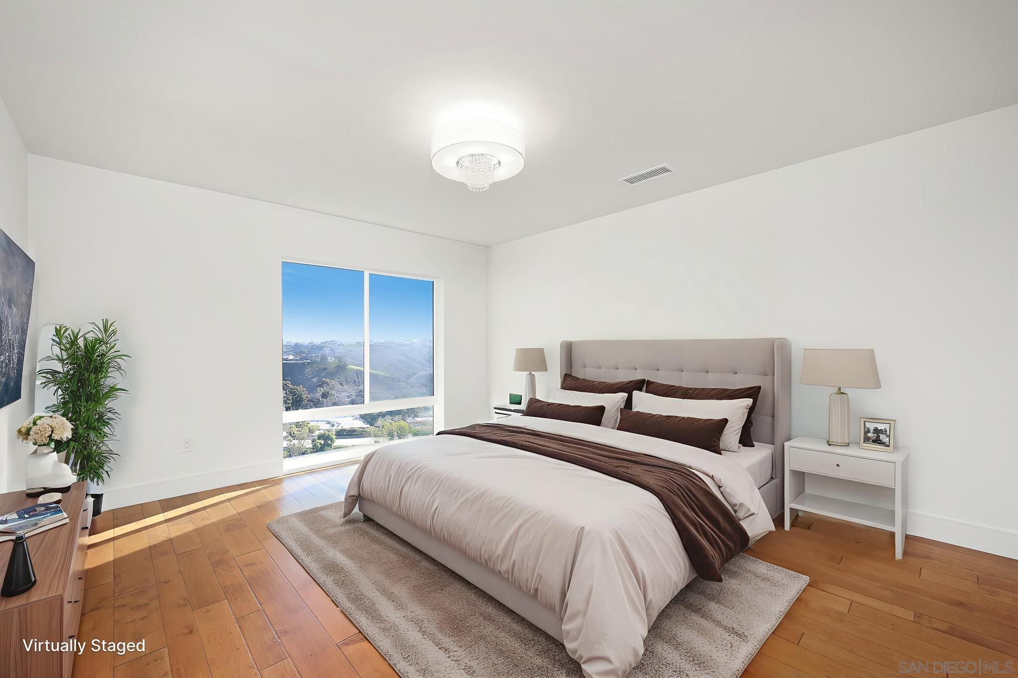 Detail Gallery Image 26 of 54 For 7901  Avenida Kirjah, La Jolla,  CA 92037 - 6 Beds | 6/1 Baths