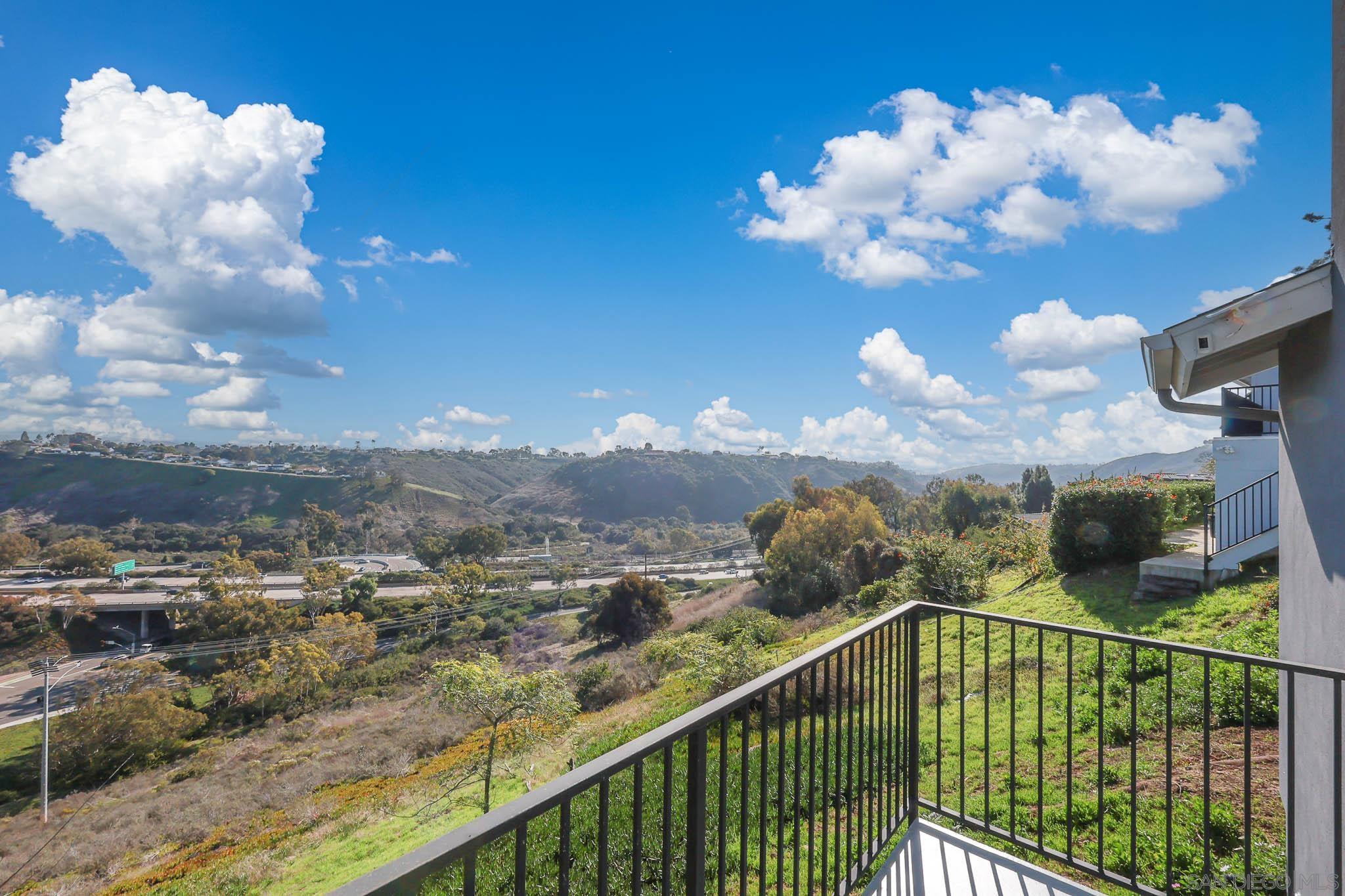 Detail Gallery Image 42 of 54 For 7901  Avenida Kirjah, La Jolla,  CA 92037 - 6 Beds | 6/1 Baths