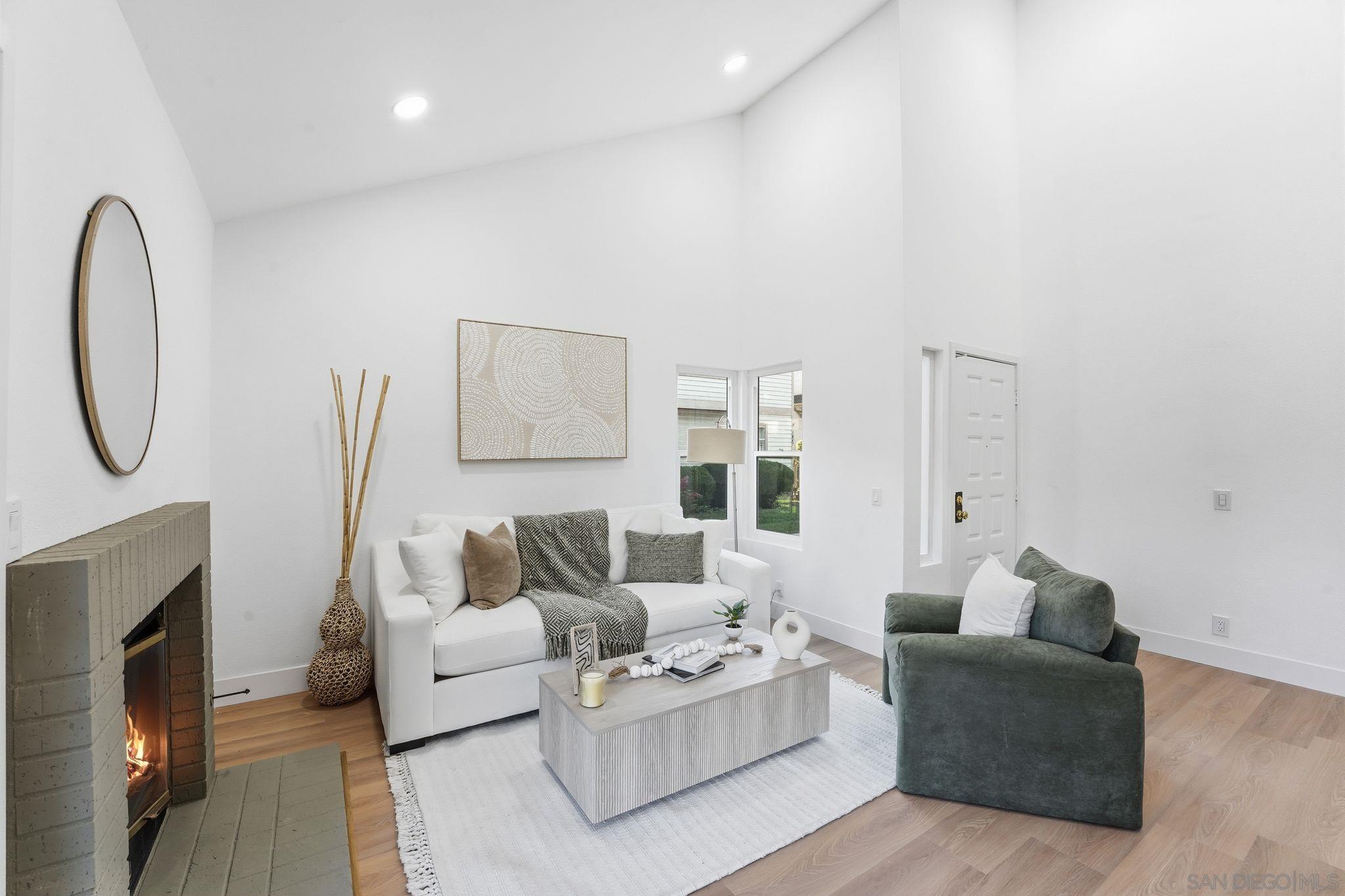 Detail Gallery Image 4 of 25 For 1865  Manzana Way, San Diego,  CA 92139 - 2 Beds | 2 Baths