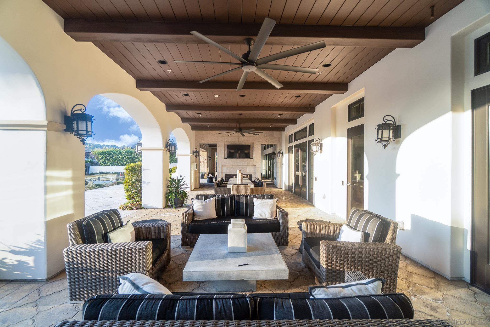 Detail Gallery Image 31 of 45 For 8112  Auberge Cir, San Diego,  CA 92127 - 3 Beds | 3 Baths