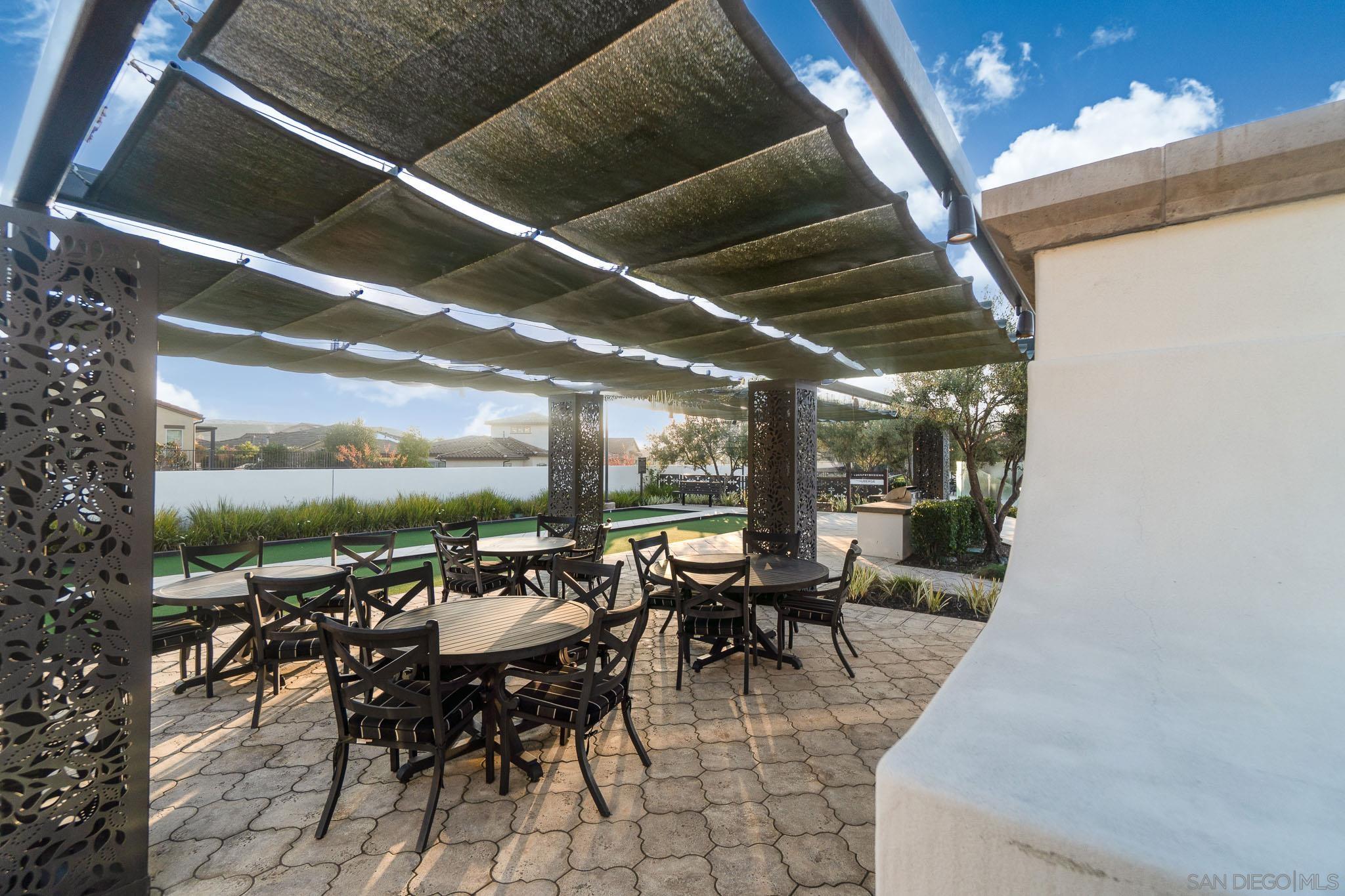 Detail Gallery Image 35 of 45 For 8112  Auberge Cir, San Diego,  CA 92127 - 3 Beds | 3 Baths