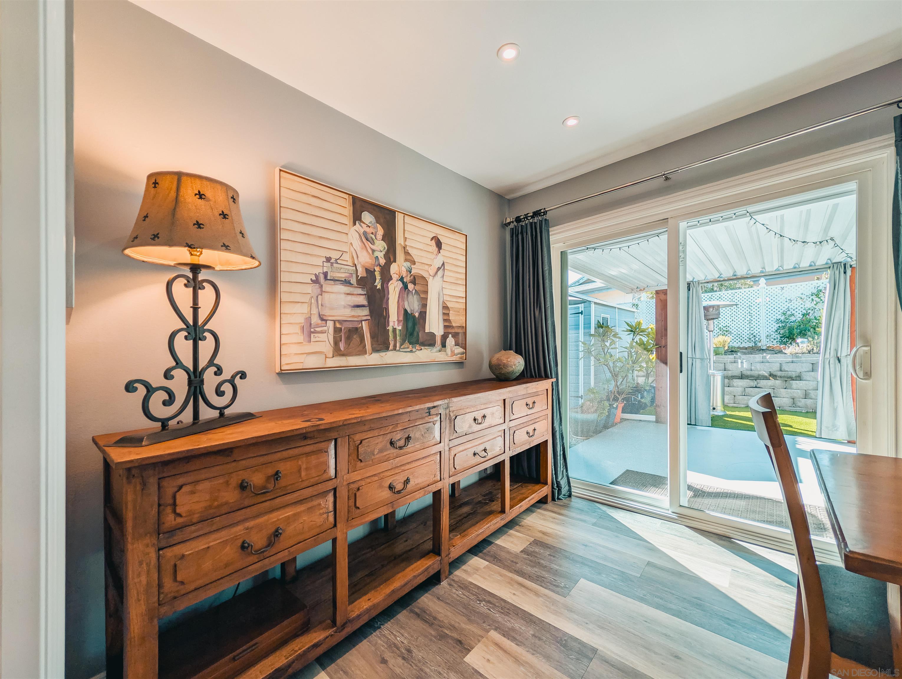 Detail Gallery Image 11 of 57 For 16482  Roca Dr, San Diego,  CA 92128 - 2 Beds | 2 Baths