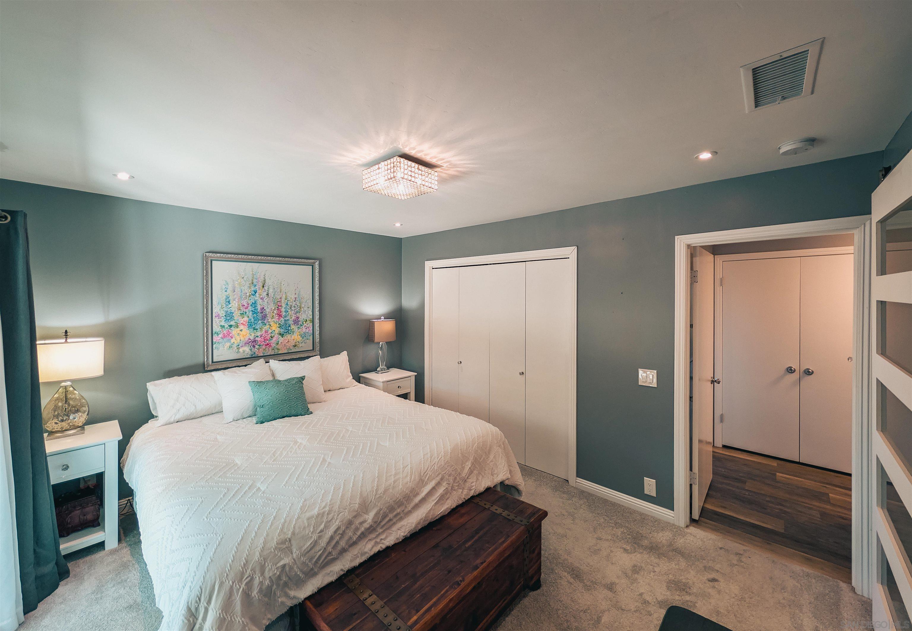 Detail Gallery Image 26 of 57 For 16482  Roca Dr, San Diego,  CA 92128 - 2 Beds | 2 Baths