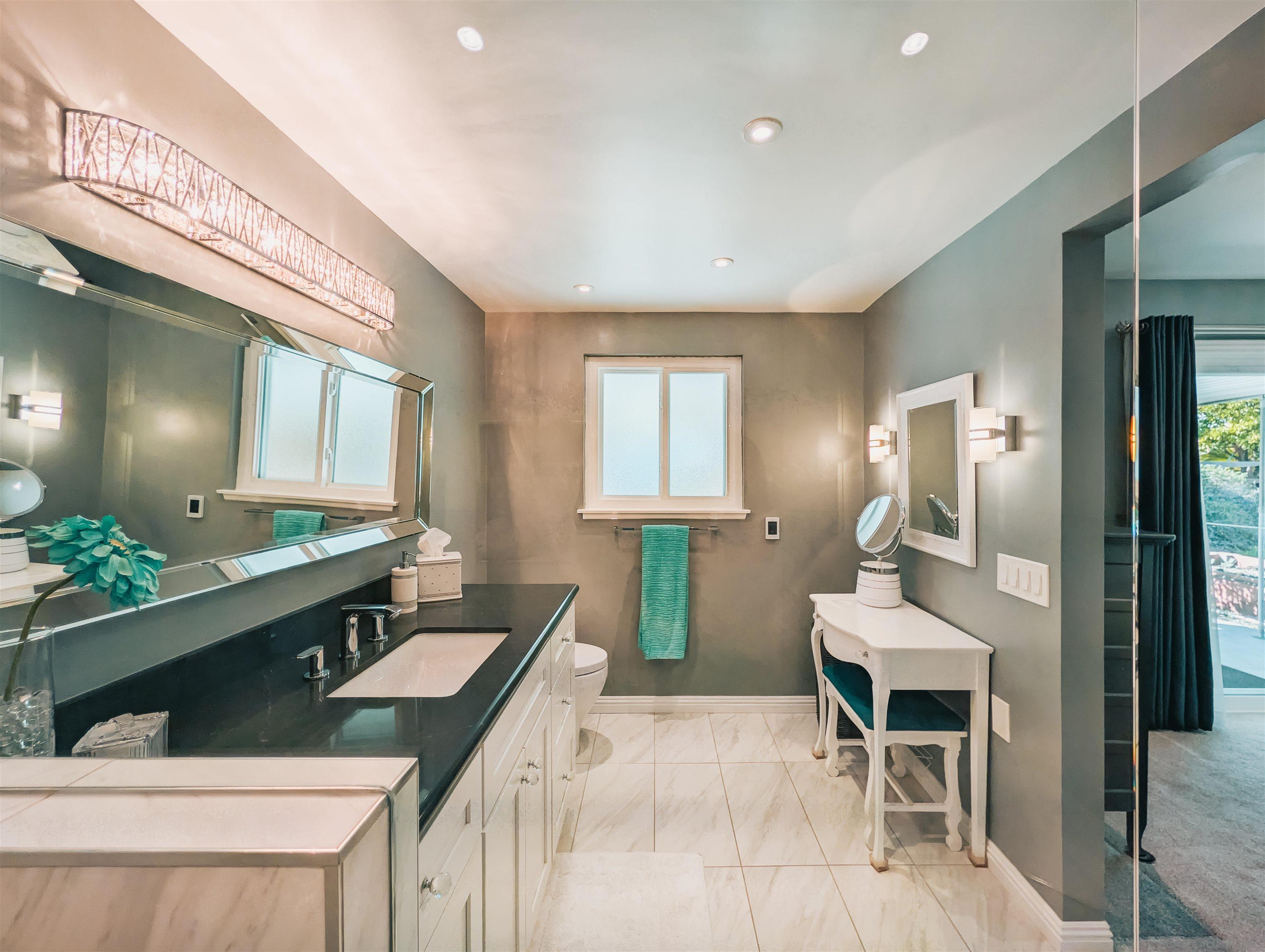 Detail Gallery Image 32 of 57 For 16482  Roca Dr, San Diego,  CA 92128 - 2 Beds | 2 Baths