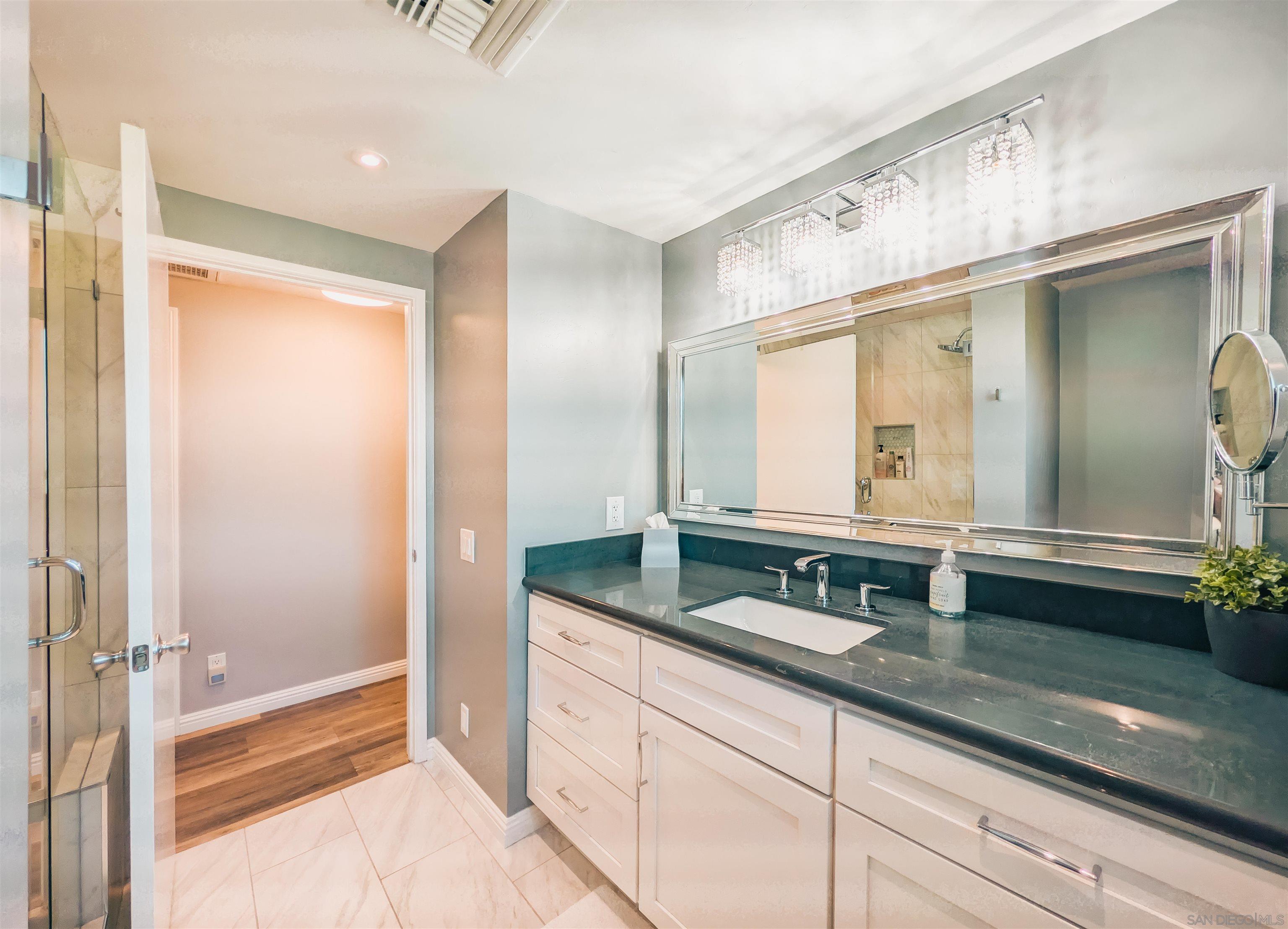 Detail Gallery Image 35 of 57 For 16482  Roca Dr, San Diego,  CA 92128 - 2 Beds | 2 Baths