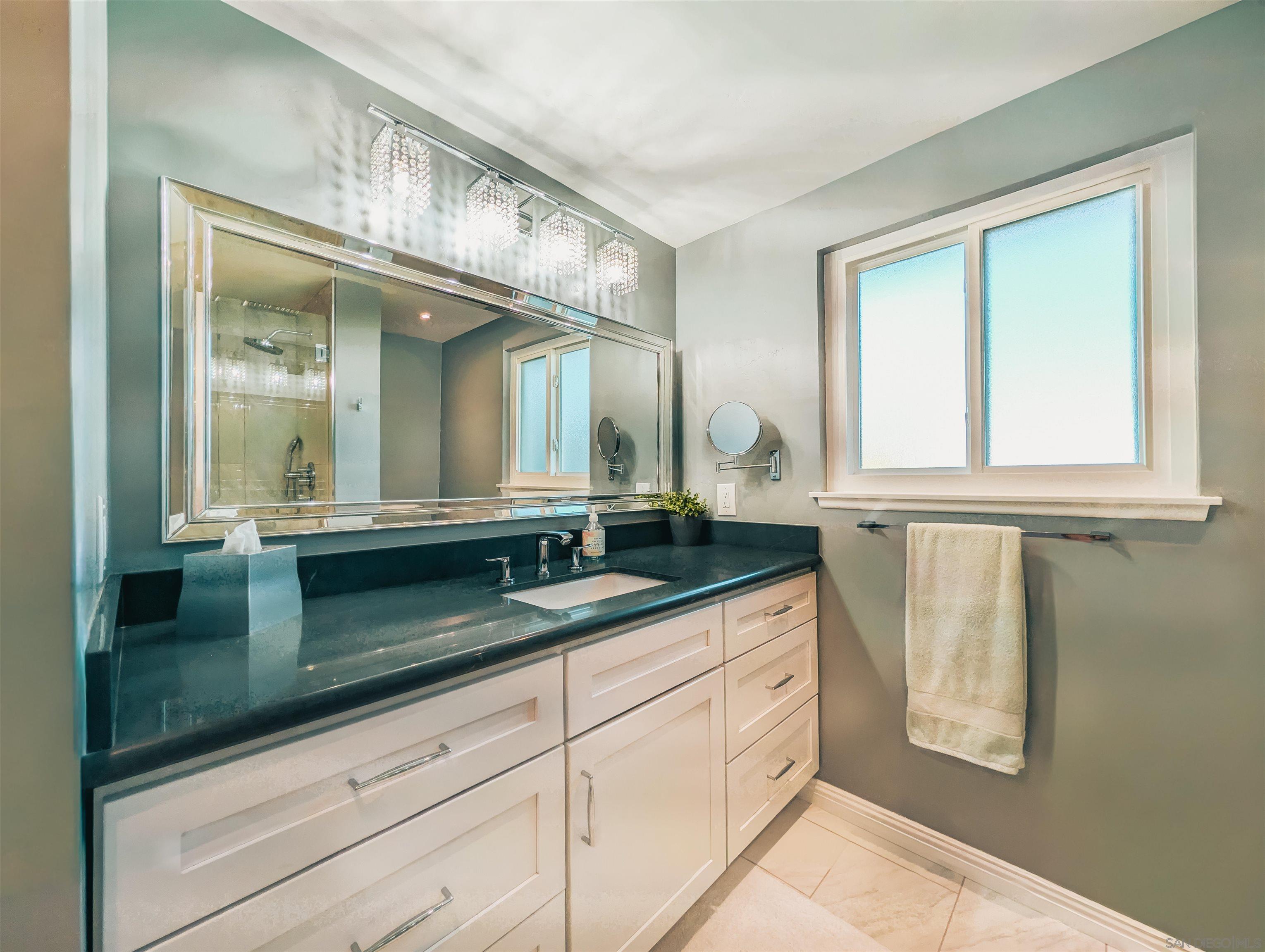 Detail Gallery Image 36 of 57 For 16482  Roca Dr, San Diego,  CA 92128 - 2 Beds | 2 Baths