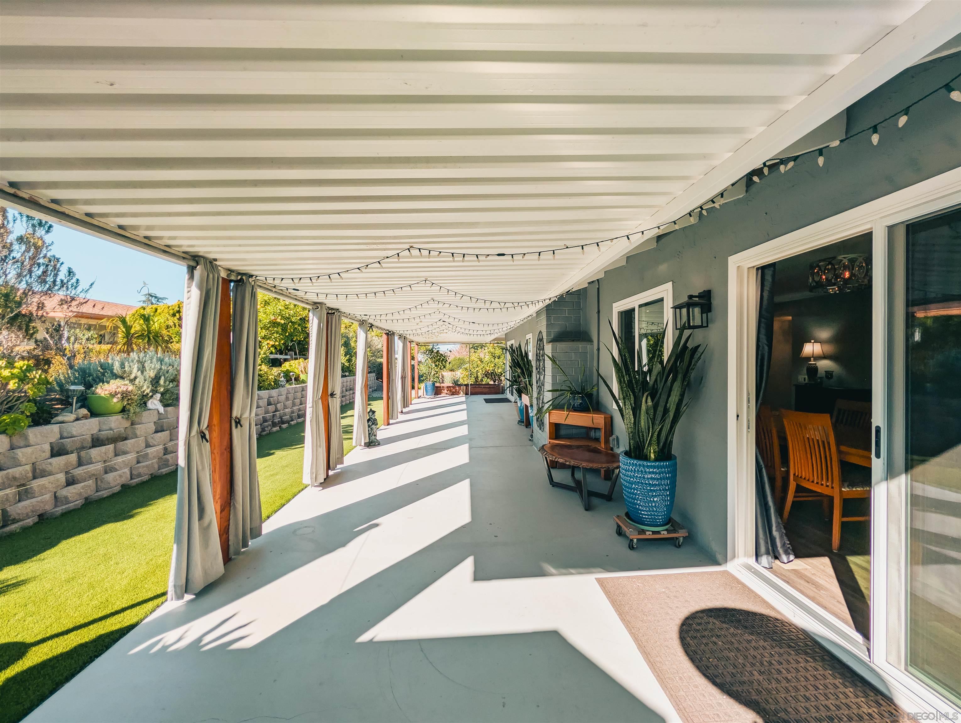 Detail Gallery Image 37 of 57 For 16482  Roca Dr, San Diego,  CA 92128 - 2 Beds | 2 Baths