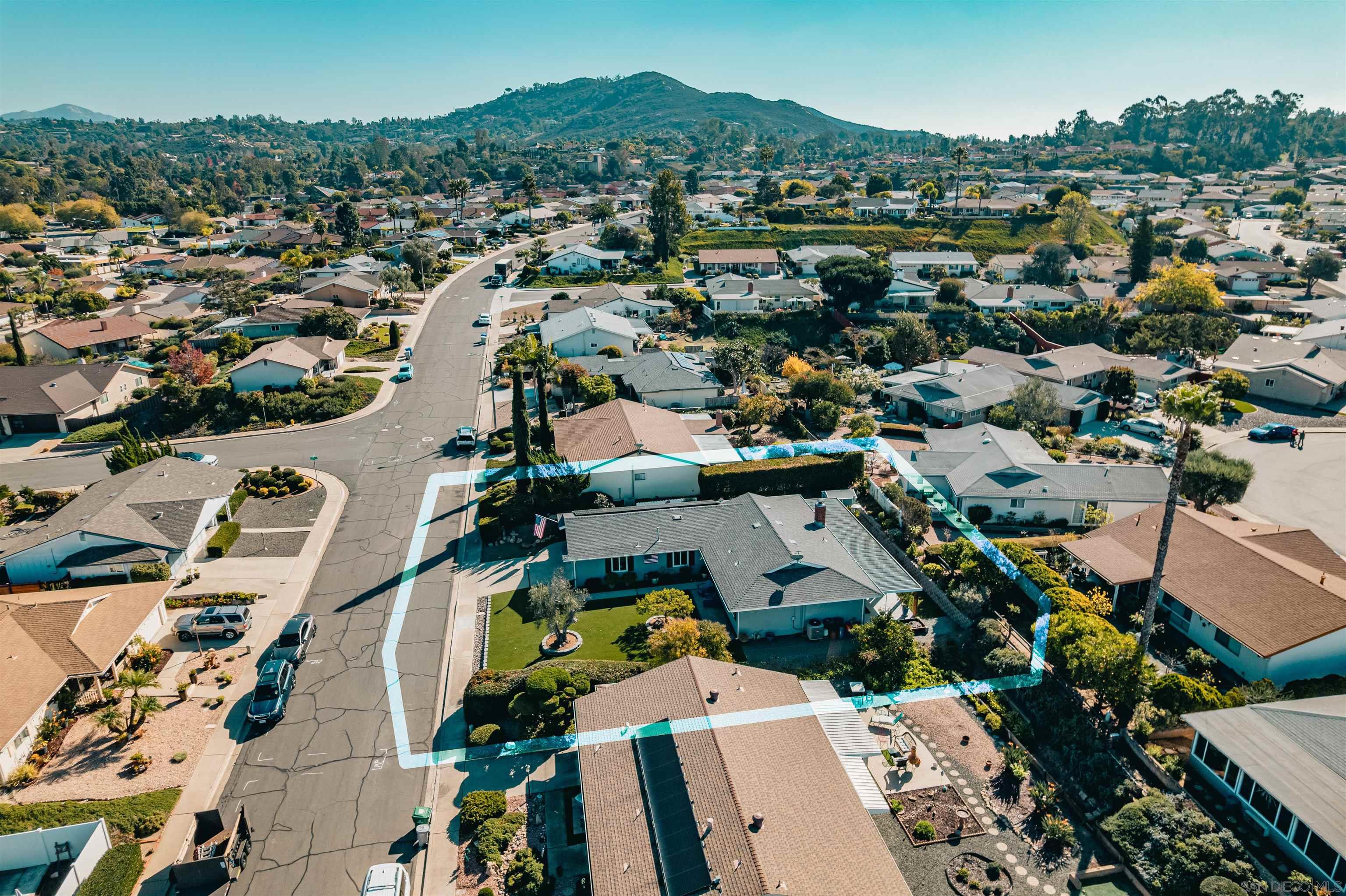 Detail Gallery Image 49 of 57 For 16482  Roca Dr, San Diego,  CA 92128 - 2 Beds | 2 Baths