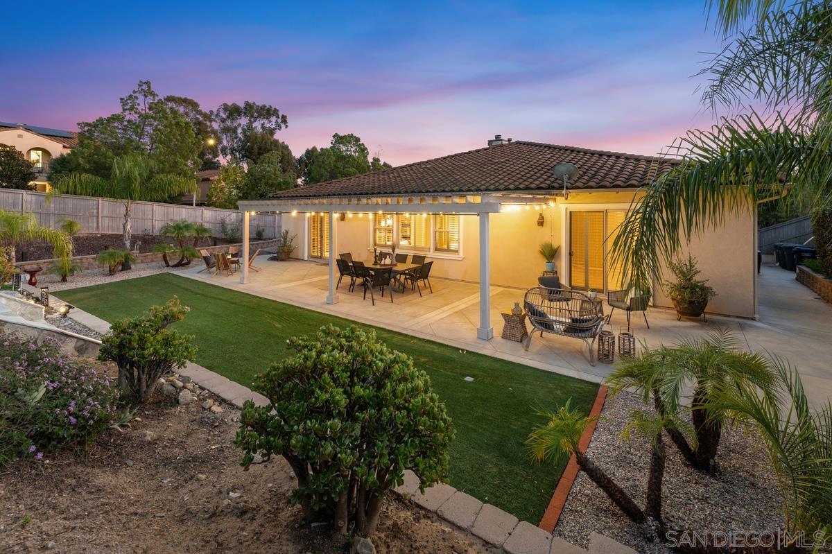 Detail Gallery Image 2 of 34 For 2690  Ponderosa Ct, Escondido,  CA 92027 - 4 Beds | 2/1 Baths