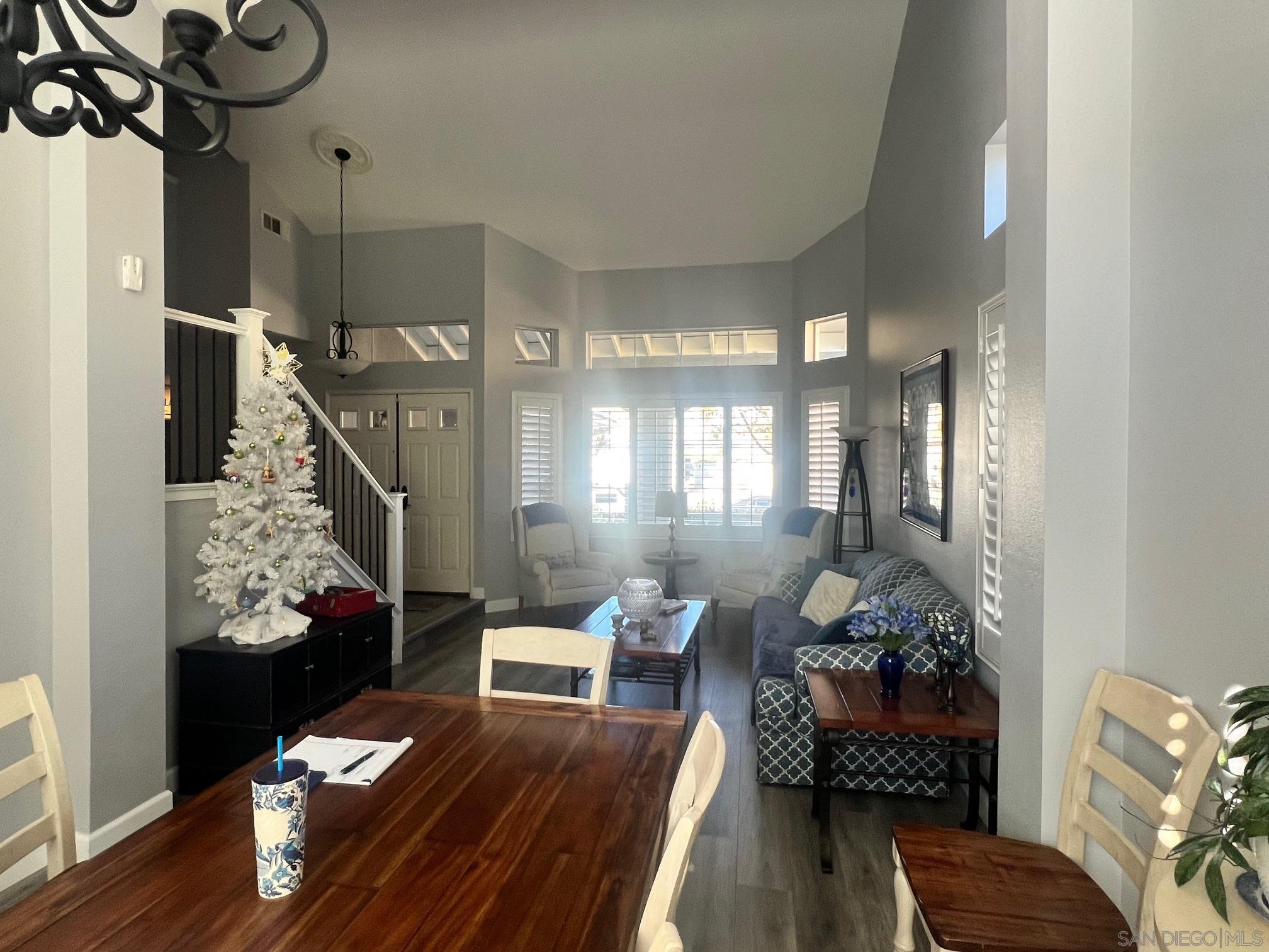 Detail Gallery Image 16 of 33 For 260  Sierra Madre Way, Corona,  CA 92881 - 5 Beds | 3 Baths