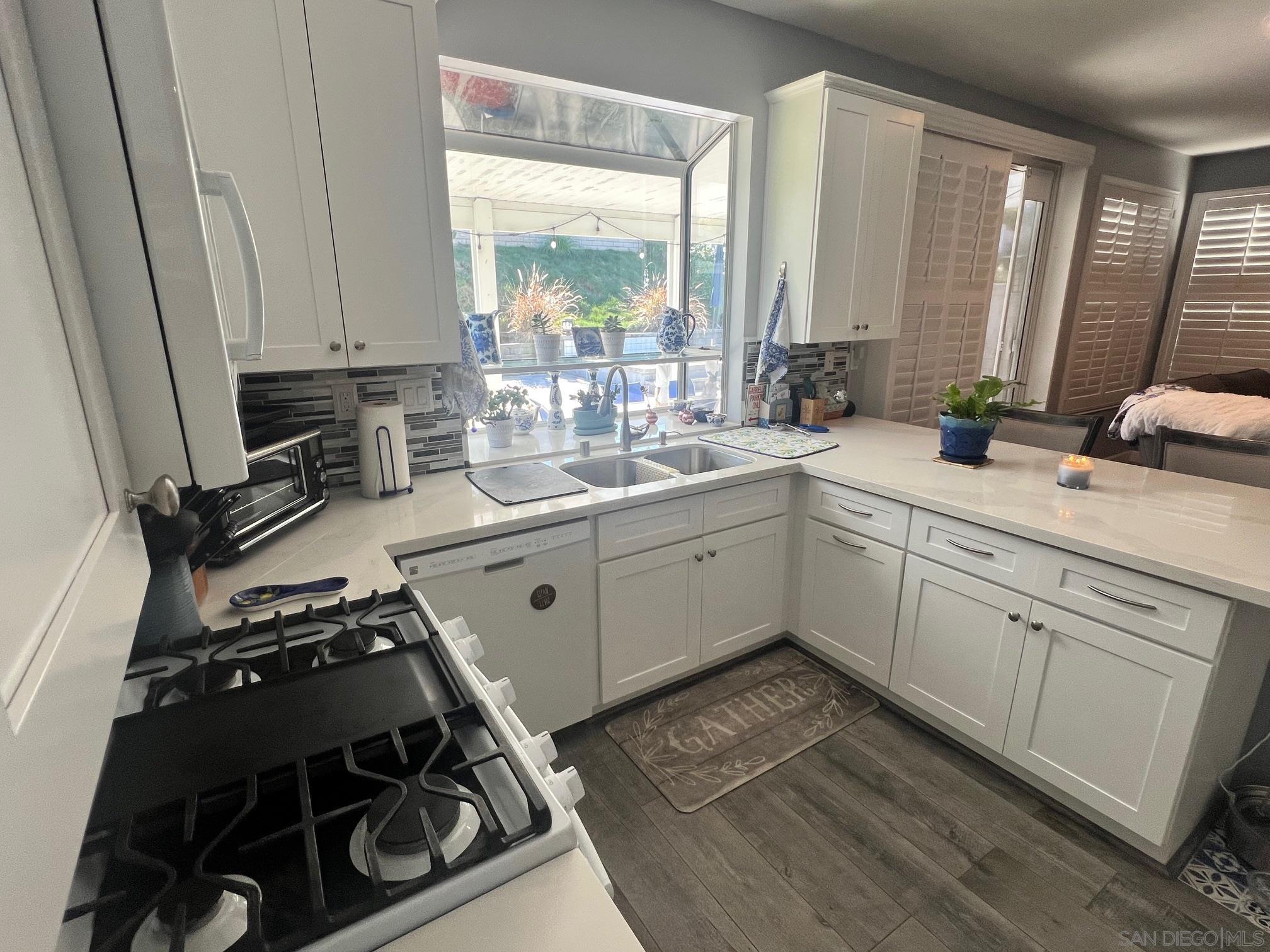 Detail Gallery Image 24 of 41 For 260  Sierra Madre Way, Corona,  CA 92881 - 5 Beds | 3 Baths