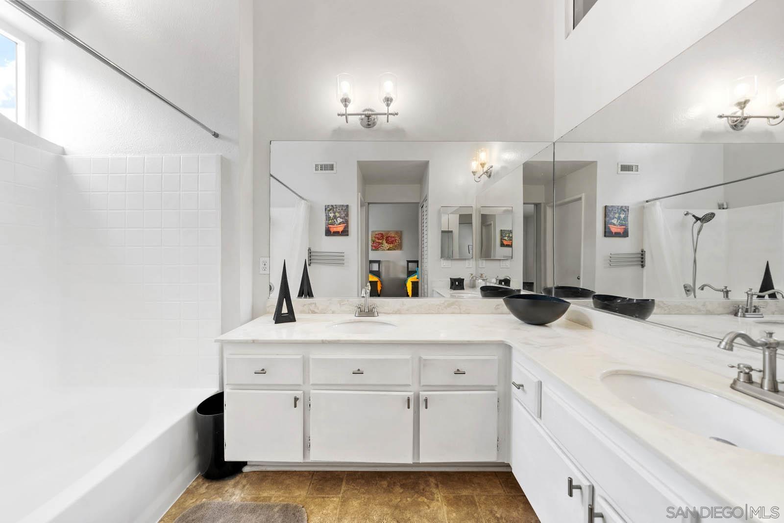 Detail Gallery Image 19 of 42 For 10010  Scripps Vista Way  #73,  San Diego,  CA 92131 - 2 Beds | 2/1 Baths