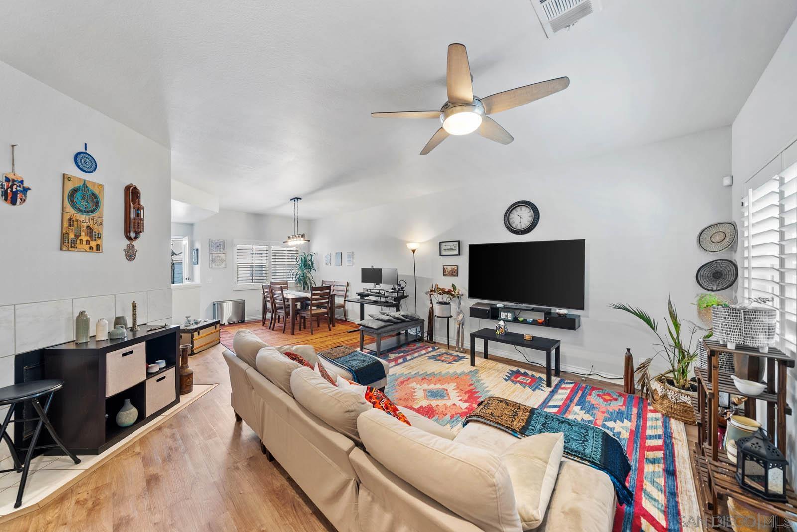 Detail Gallery Image 3 of 42 For 10010  Scripps Vista Way  #73,  San Diego,  CA 92131 - 2 Beds | 2/1 Baths