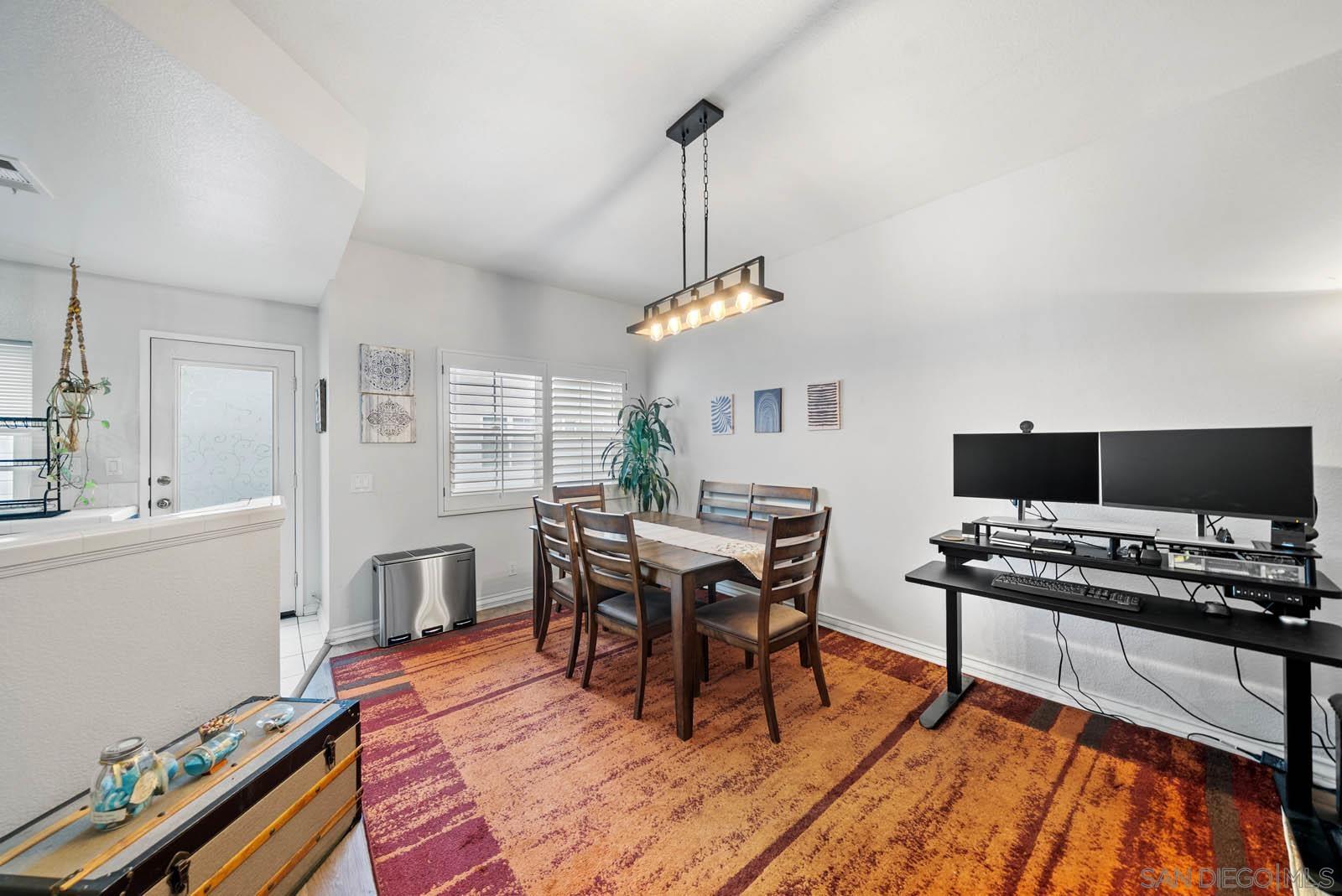 Detail Gallery Image 7 of 42 For 10010  Scripps Vista Way  #73,  San Diego,  CA 92131 - 2 Beds | 2/1 Baths