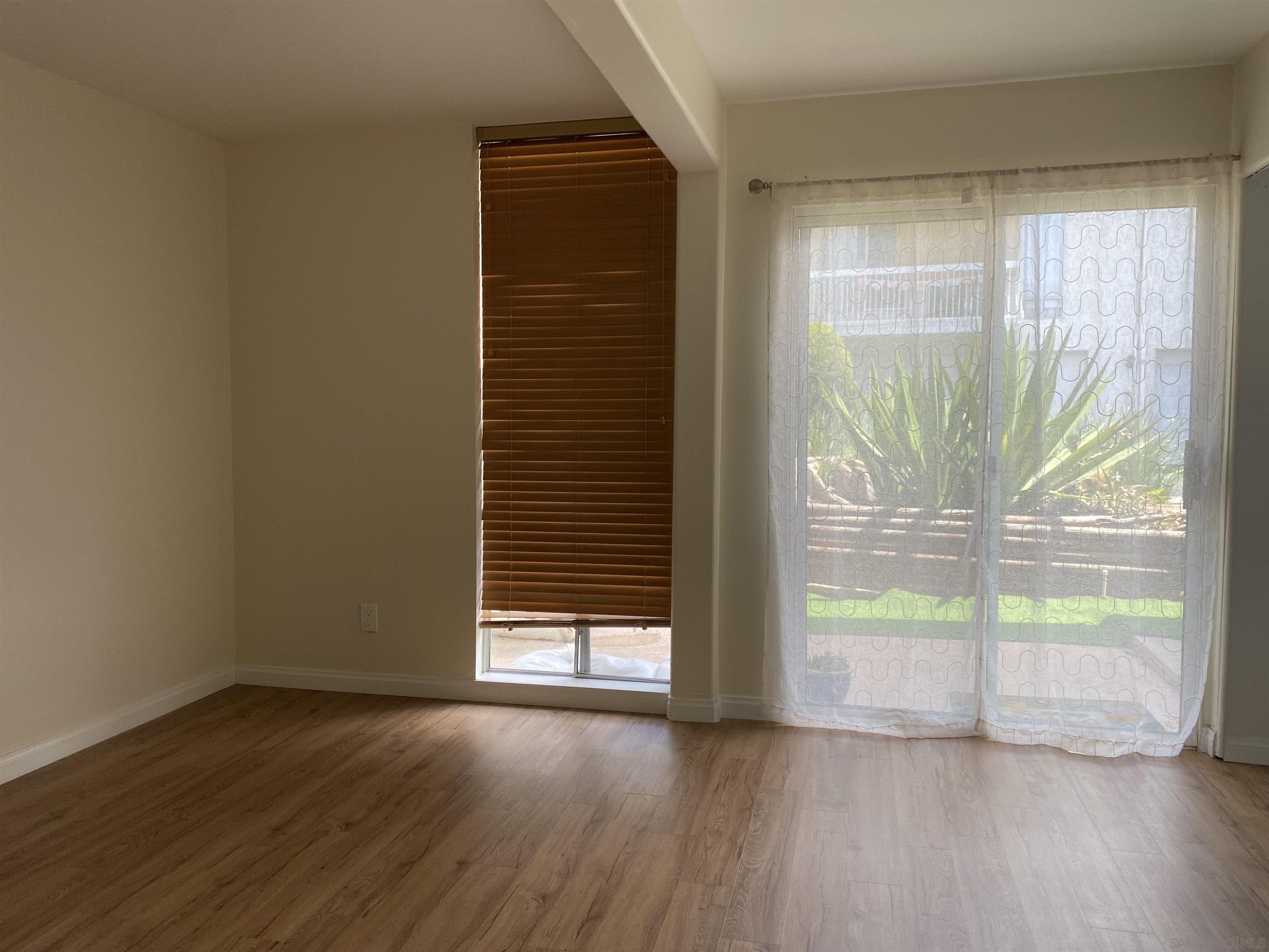 Detail Gallery Image 14 of 20 For Caringa Way, Carlsbad,  CA 92009 - 2 Beds | 2 Baths