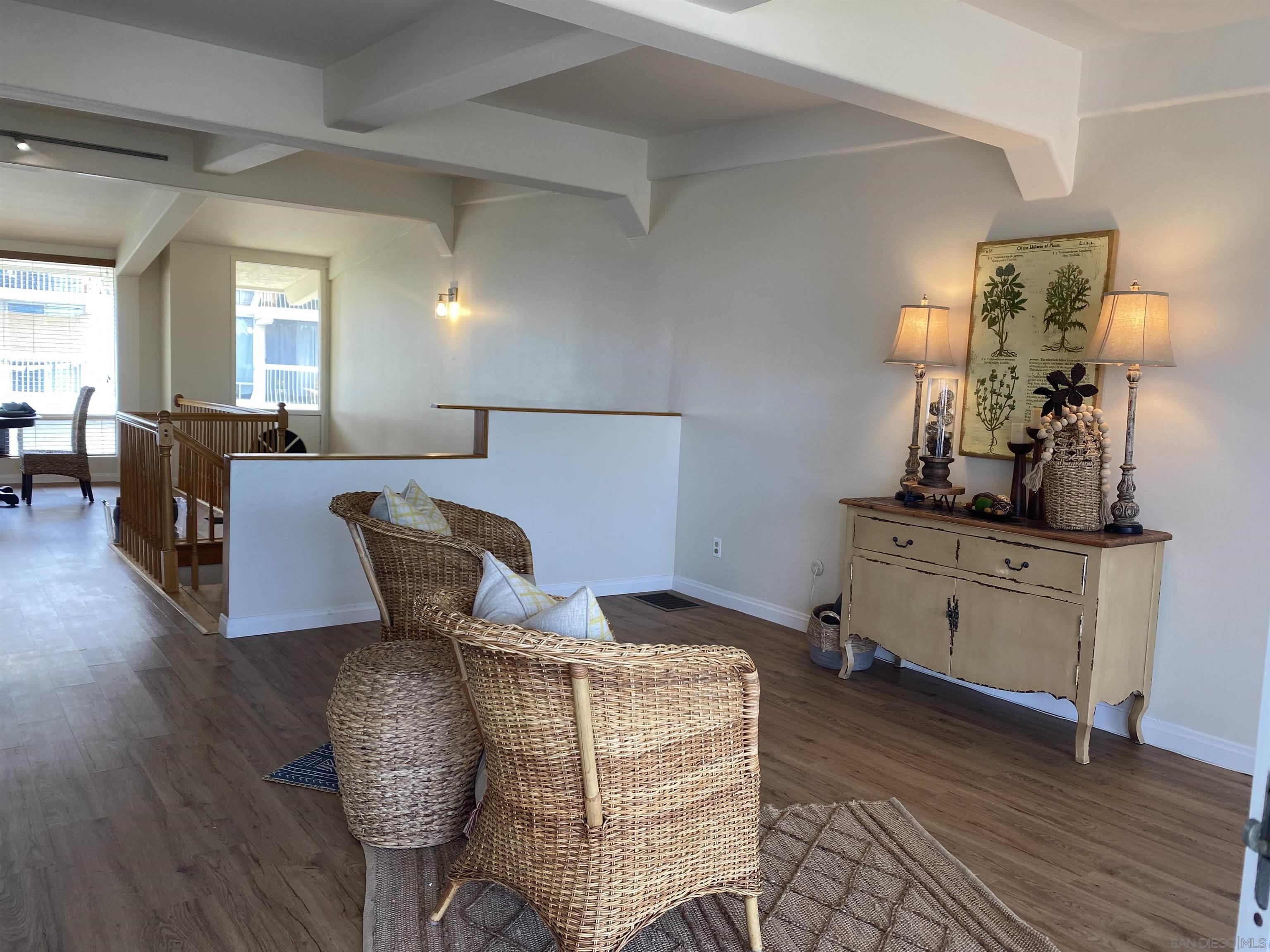 Detail Gallery Image 8 of 20 For Caringa Way, Carlsbad,  CA 92009 - 2 Beds | 2 Baths