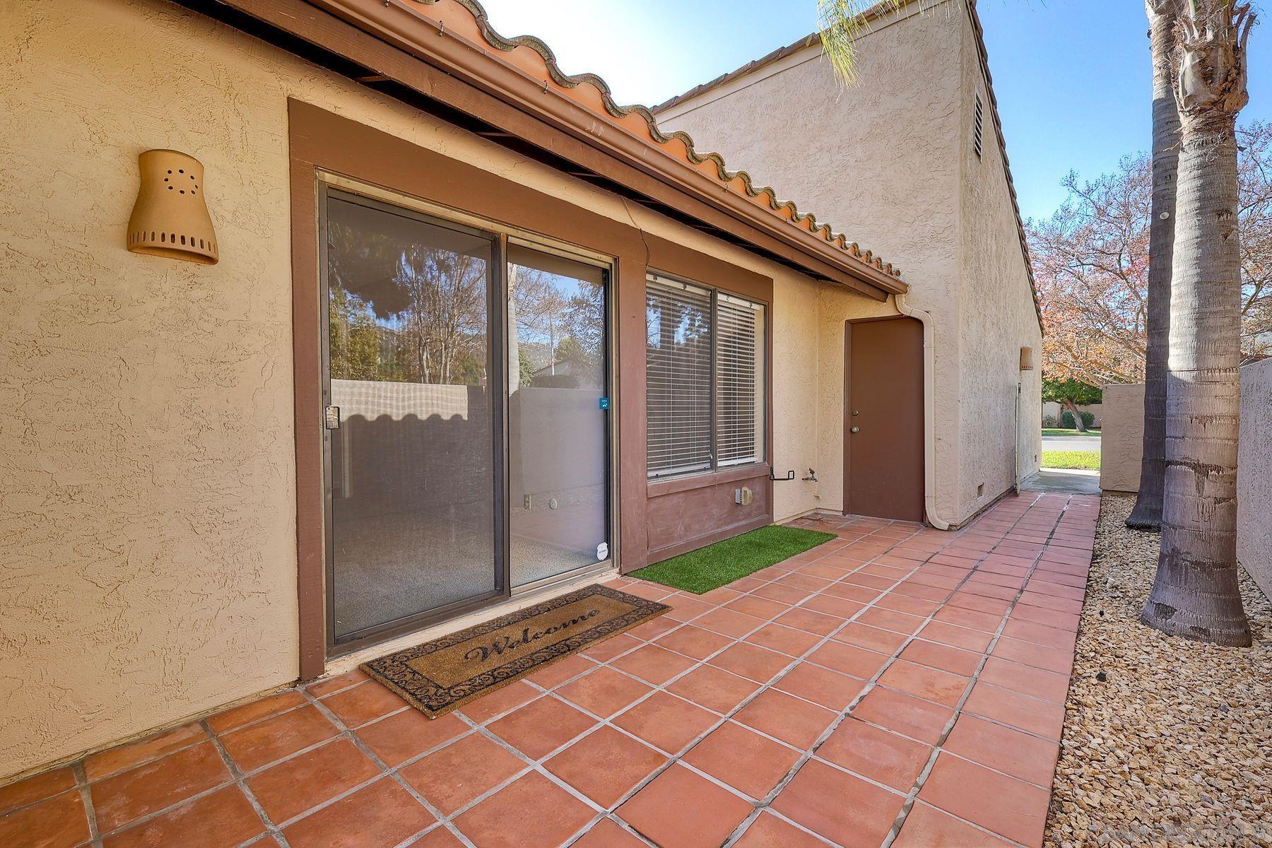 Detail Gallery Image 5 of 35 For 2032  David Dr, Escondido,  CA 92026 - 3 Beds | 2 Baths