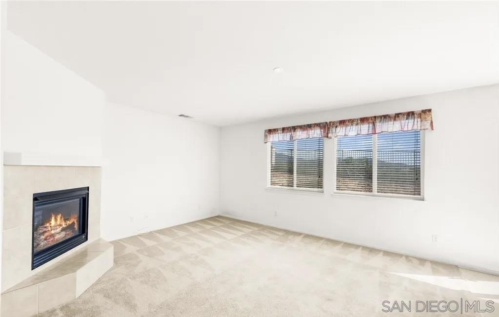 Detail Gallery Image 14 of 20 For 46197  via La Tranquila, Temecula,  CA 92592 - 4 Beds | 2/1 Baths