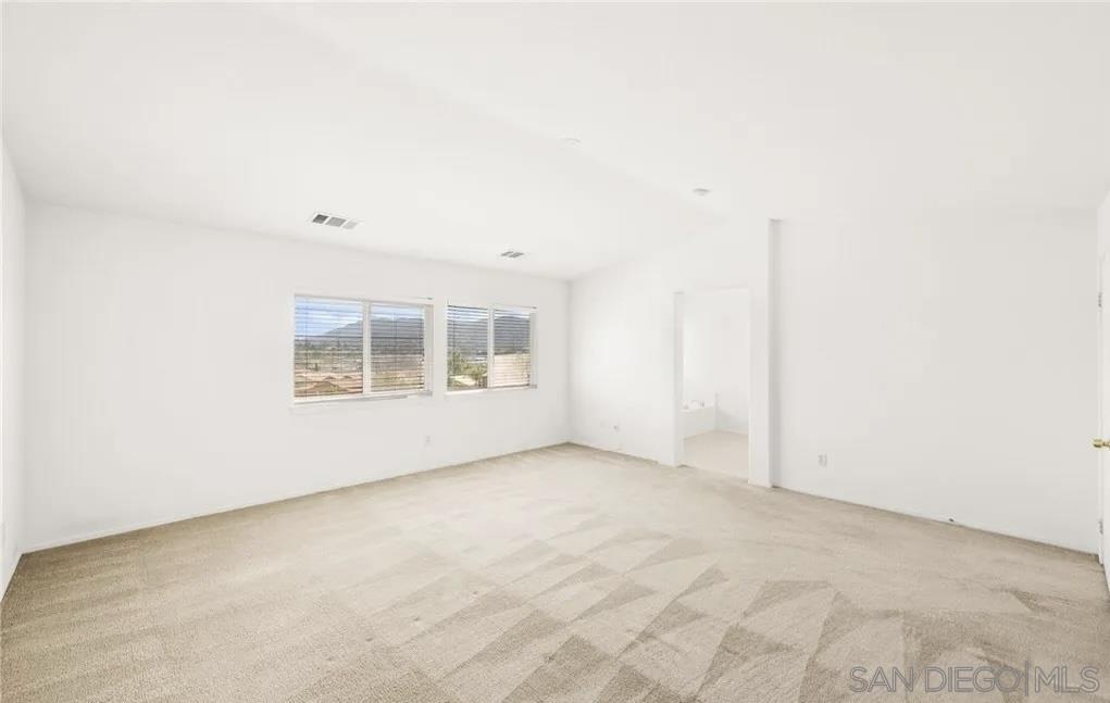 Detail Gallery Image 16 of 20 For 46197  via La Tranquila, Temecula,  CA 92592 - 4 Beds | 2/1 Baths