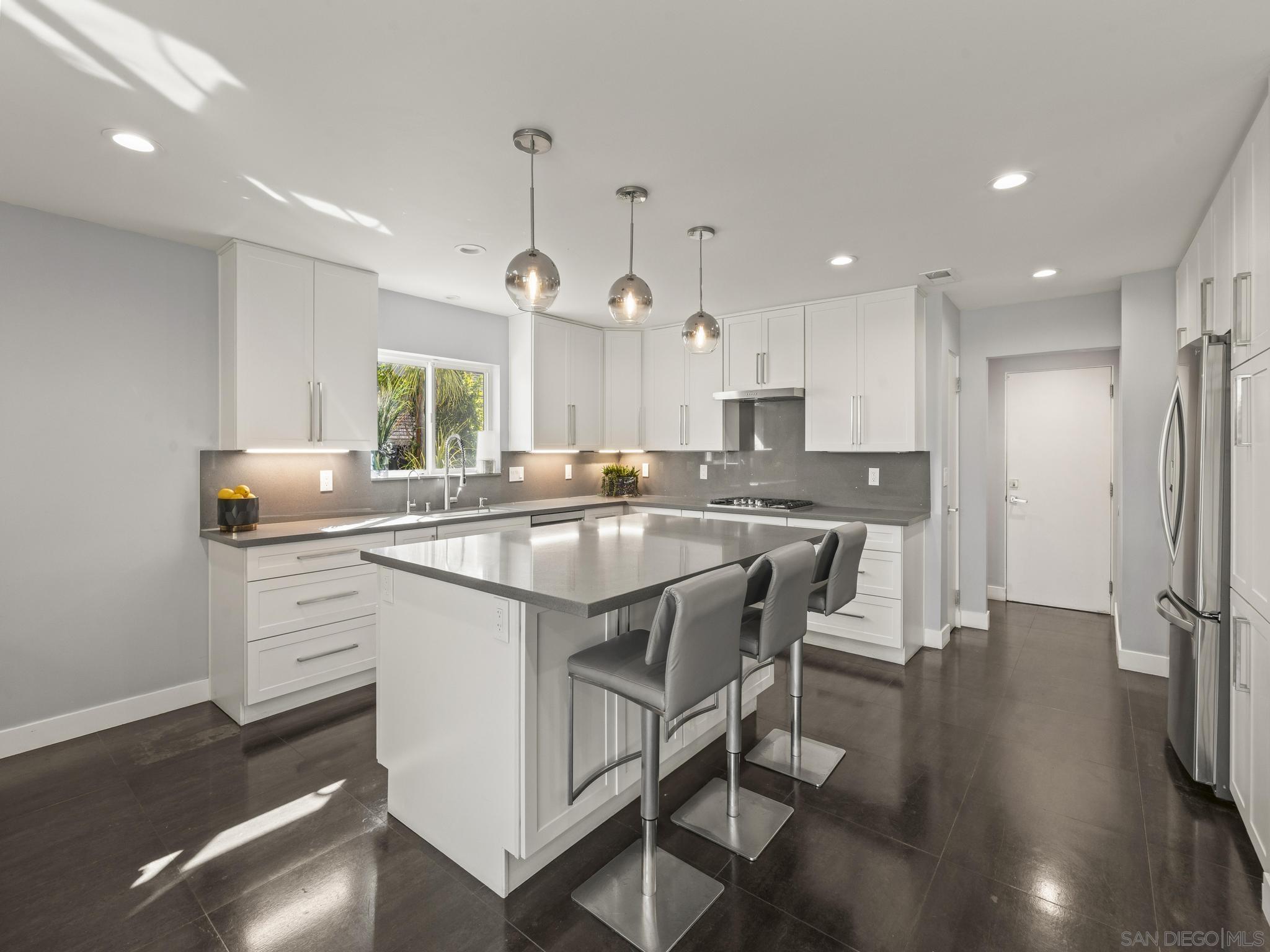 Detail Gallery Image 16 of 57 For 12815  Iola Way, Poway,  CA 92064 - 5 Beds | 3/1 Baths