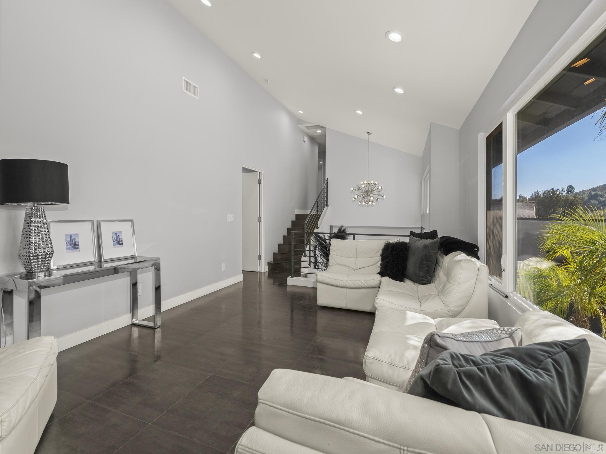 Detail Gallery Image 21 of 57 For 12815  Iola Way, Poway,  CA 92064 - 5 Beds | 3/1 Baths