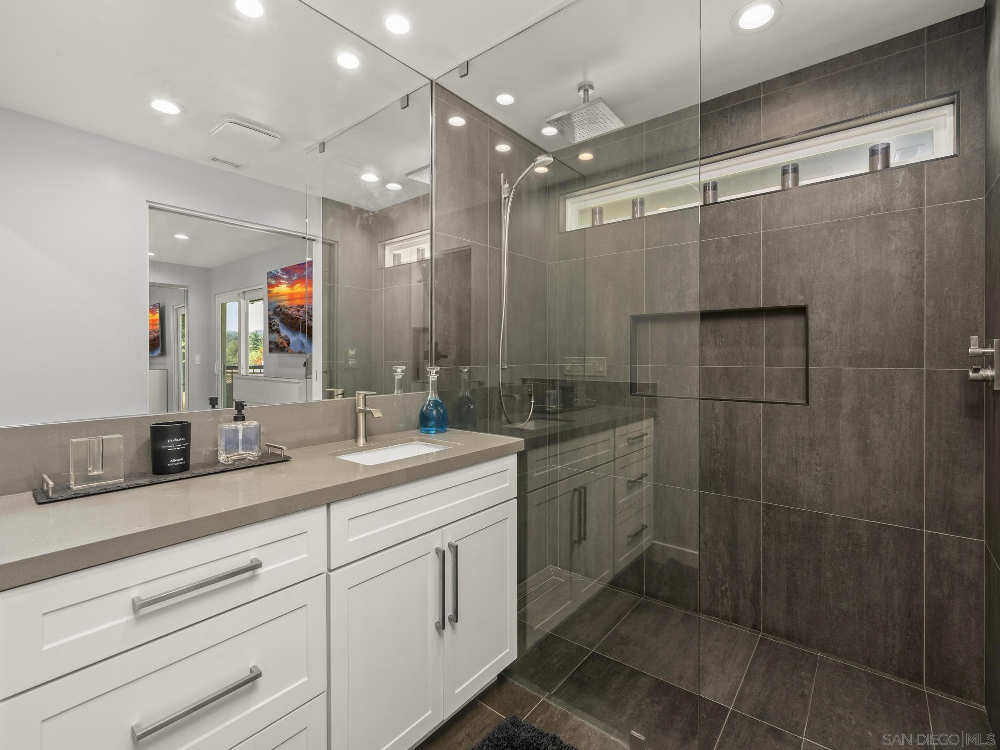 Detail Gallery Image 26 of 57 For 12815  Iola Way, Poway,  CA 92064 - 5 Beds | 3/1 Baths