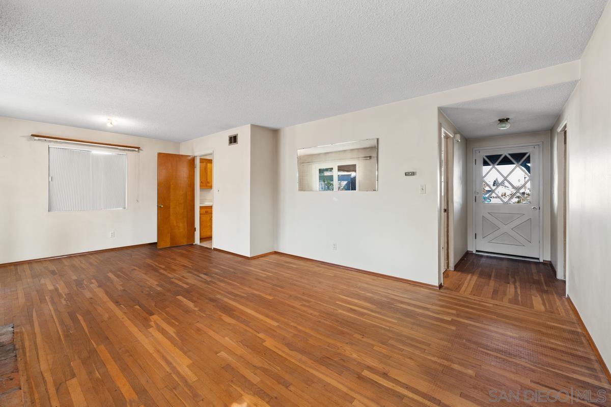 Detail Gallery Image 7 of 27 For 1119  Buckskin Rd, El Cajon,  CA 92019 - 3 Beds | 2 Baths