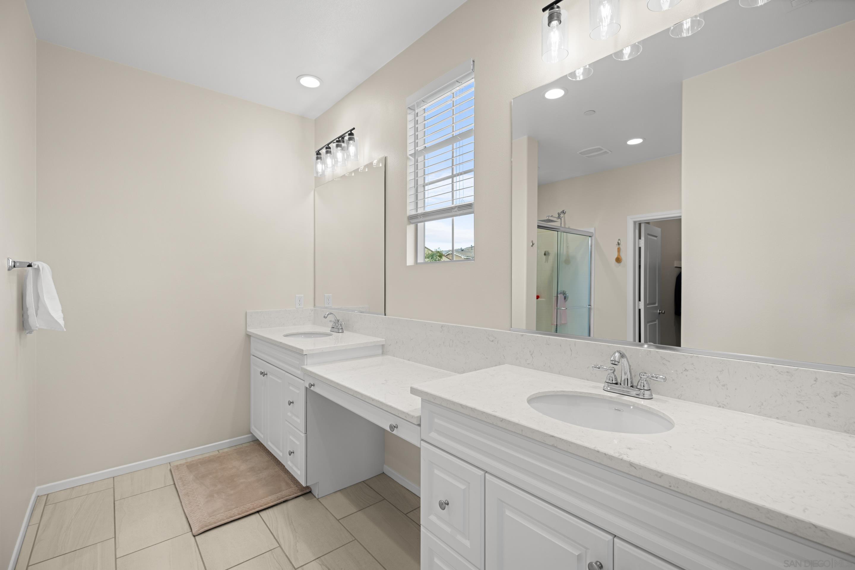 Detail Gallery Image 20 of 27 For 1257  Calle Datura  #157,  Chula Vista,  CA 91913 - 3 Beds | 2/1 Baths