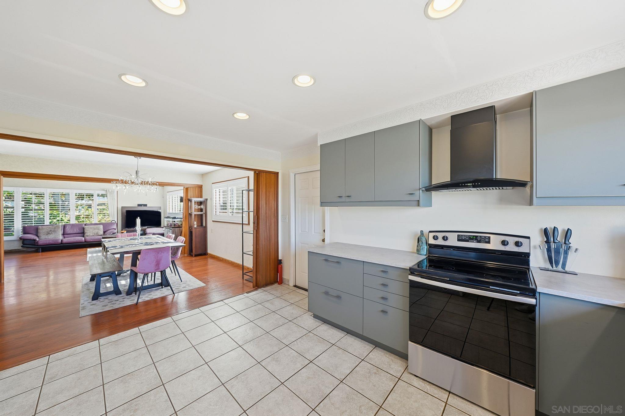 Detail Gallery Image 18 of 72 For 3414  Villa Terrace, San Diego,  CA 92104 - 6 Beds | 6 Baths