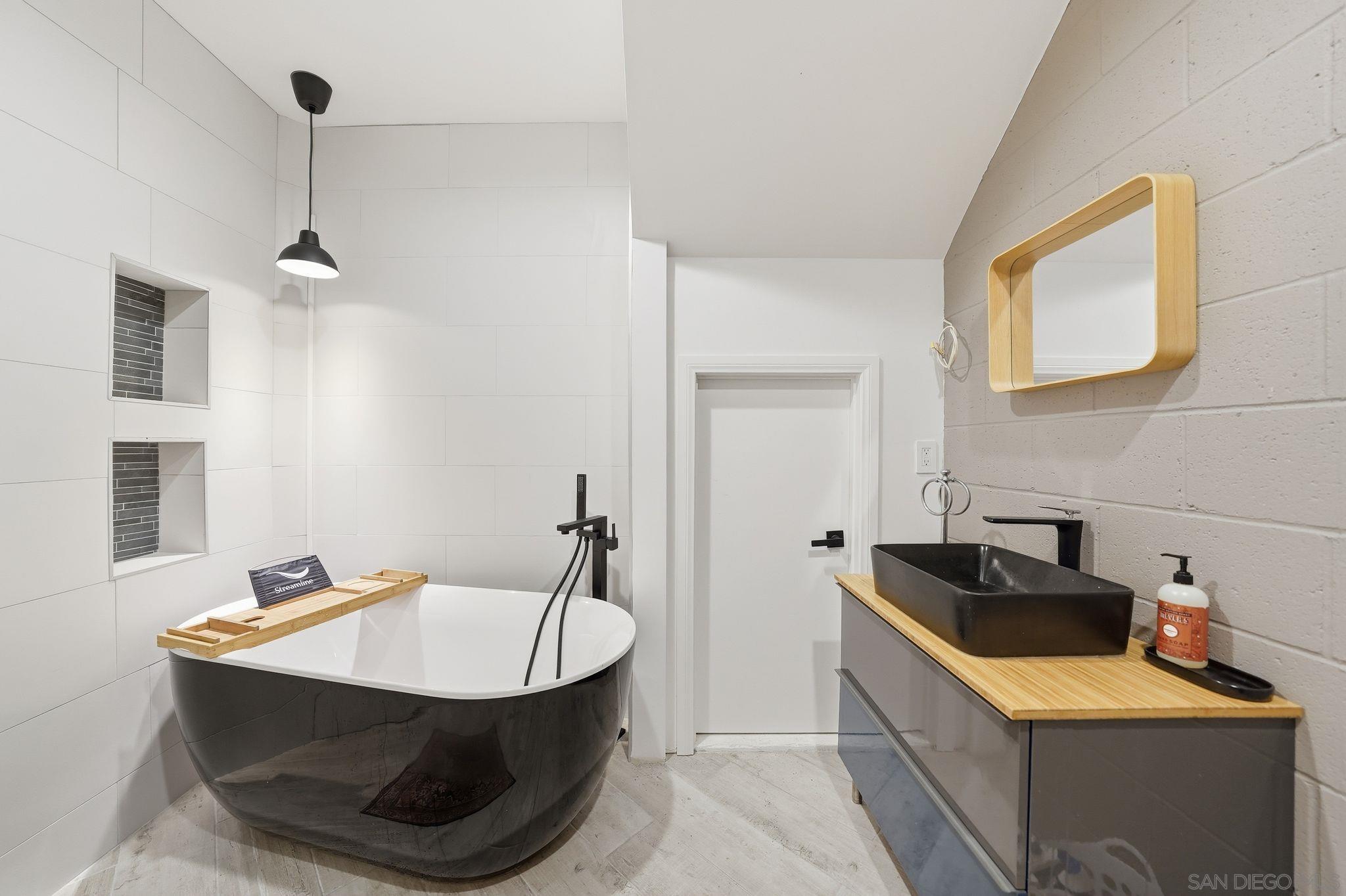 Detail Gallery Image 42 of 72 For 3414  Villa Terrace, San Diego,  CA 92104 - 6 Beds | 6 Baths