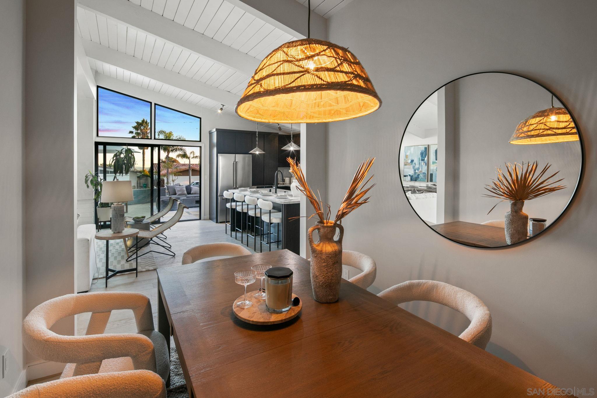 Detail Gallery Image 27 of 49 For 2526  Aster St, San Diego,  CA 92109 - 4 Beds | 2 Baths