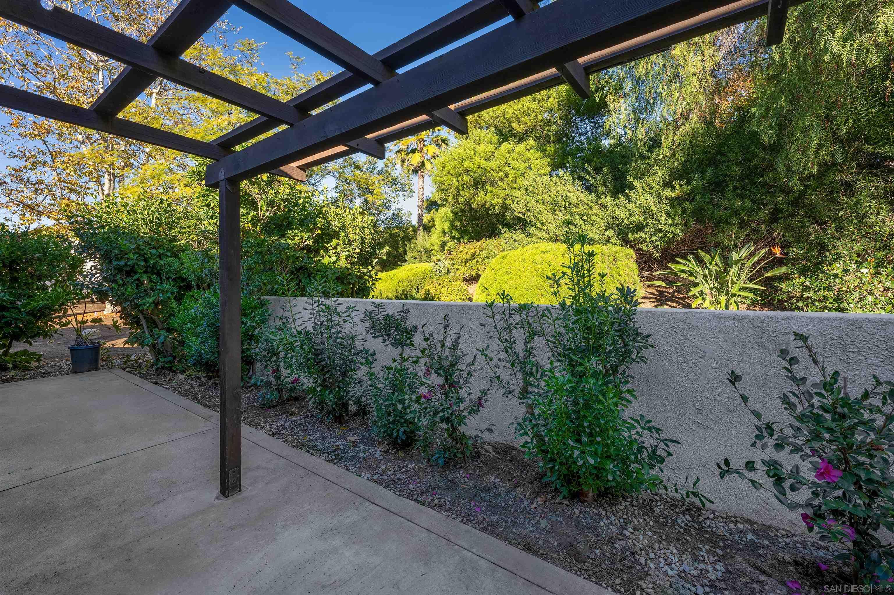 Detail Gallery Image 20 of 23 For 12780  Avenida La Valencia  #163,  San Diego,  CA 92128 - 2 Beds | 2 Baths