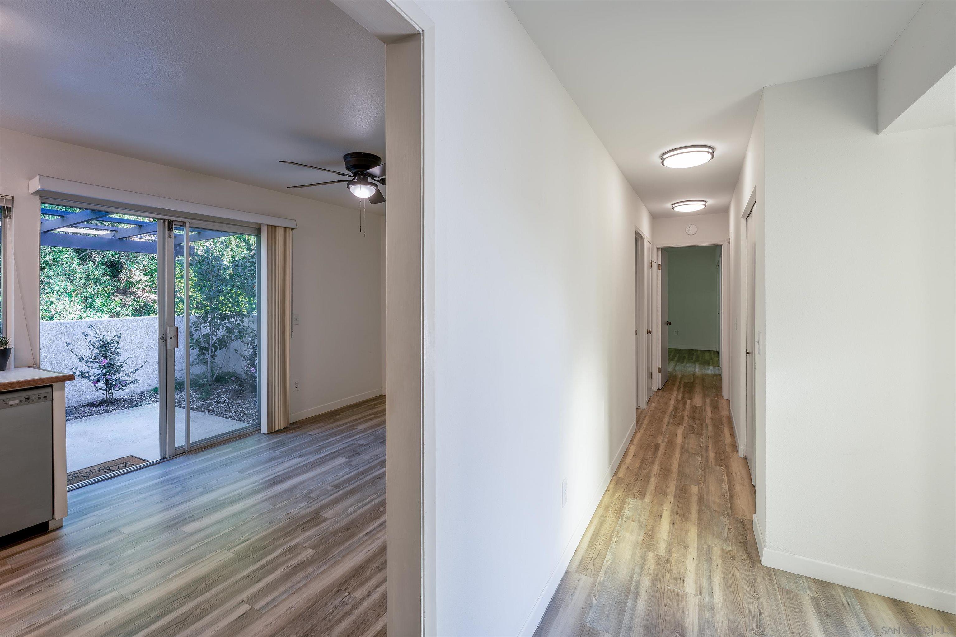 Detail Gallery Image 9 of 29 For 12780  Avenida La Valencia  #163,  San Diego,  CA 92128 - 2 Beds | 2 Baths