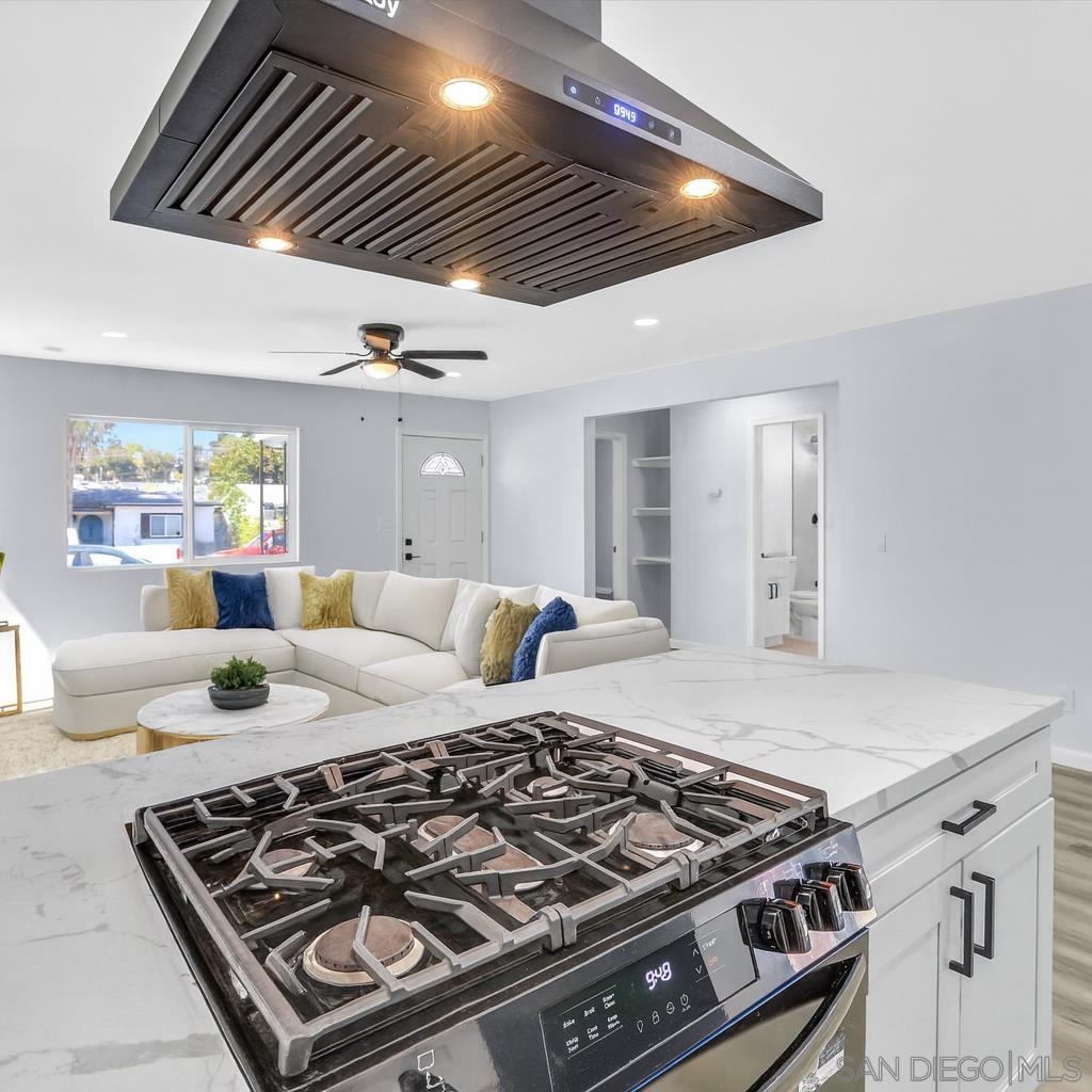 Detail Gallery Image 12 of 35 For 4541  Culbertson Ave, La Mesa,  CA 91942 - 4 Beds | 2 Baths