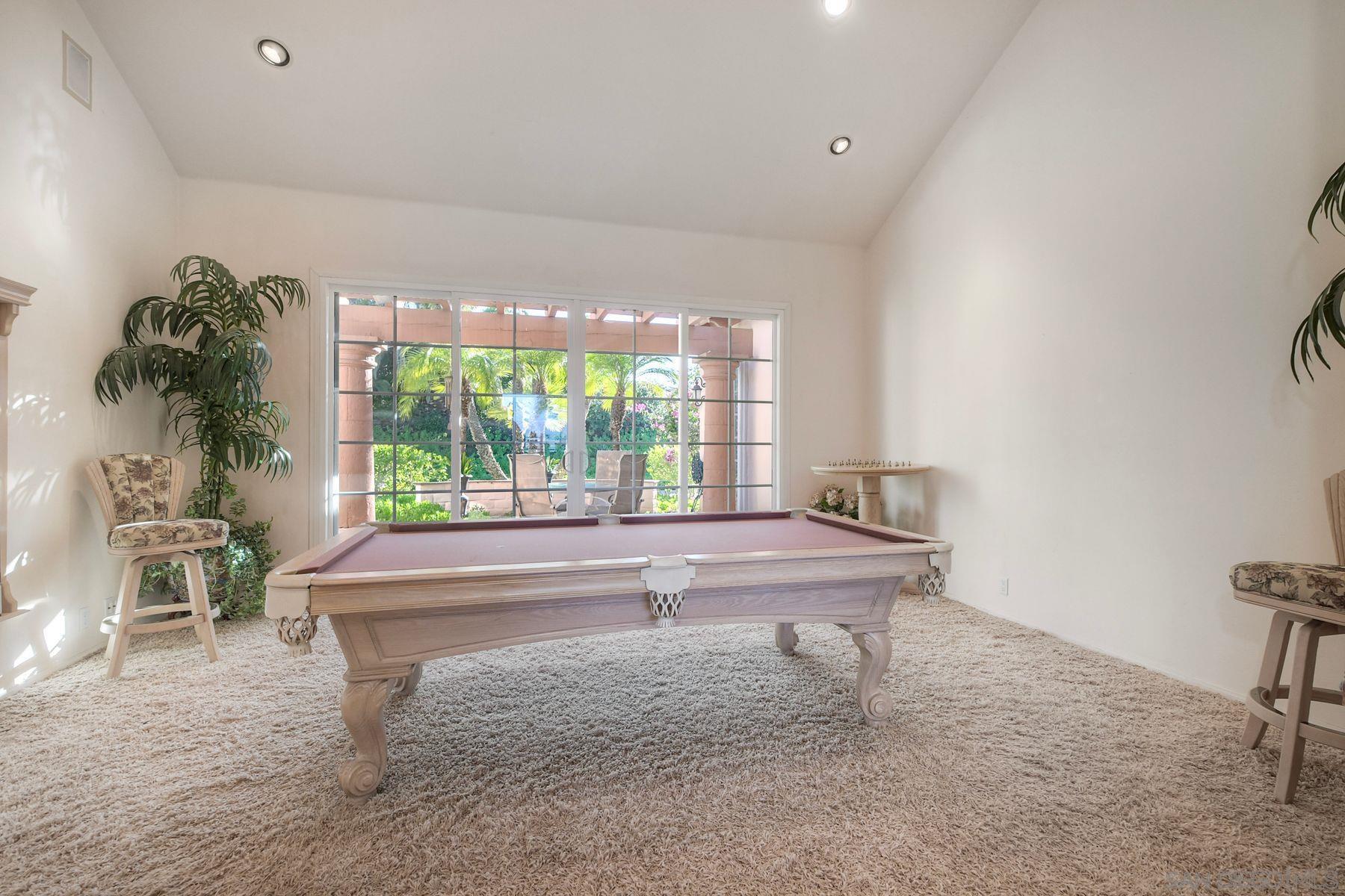 Detail Gallery Image 13 of 46 For 13455  Old Winery Road, Poway,  CA 92064 - 6 Beds | 6/2 Baths