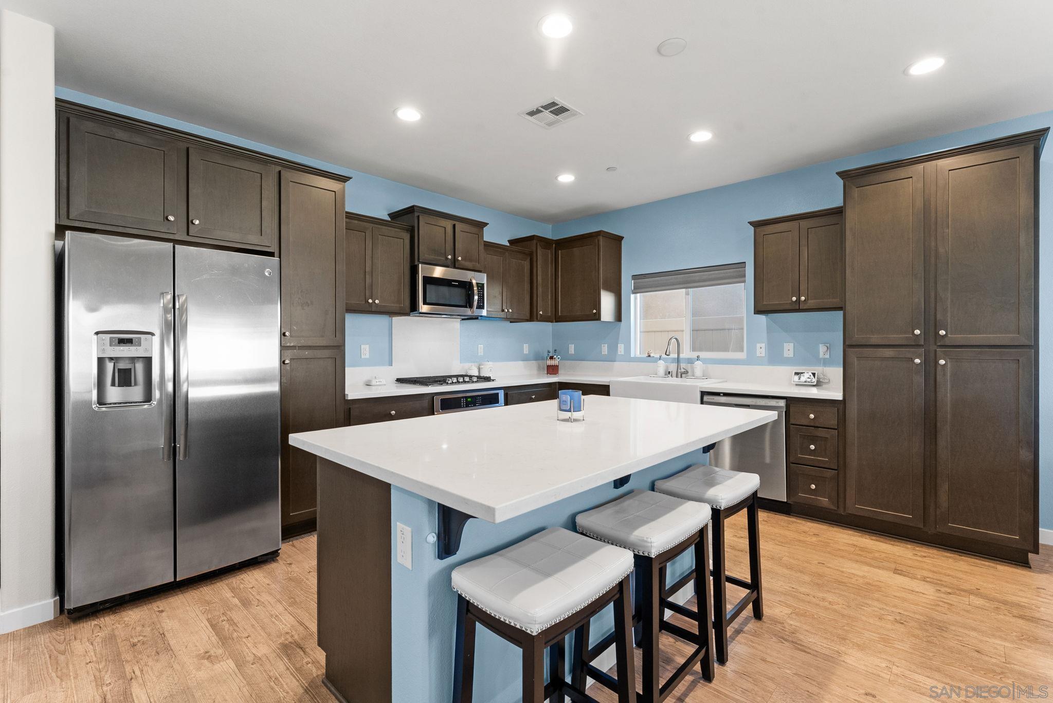 Detail Gallery Image 13 of 51 For 24306  Red Spruce Ave, Murrieta,  CA 92562 - 5 Beds | 3 Baths