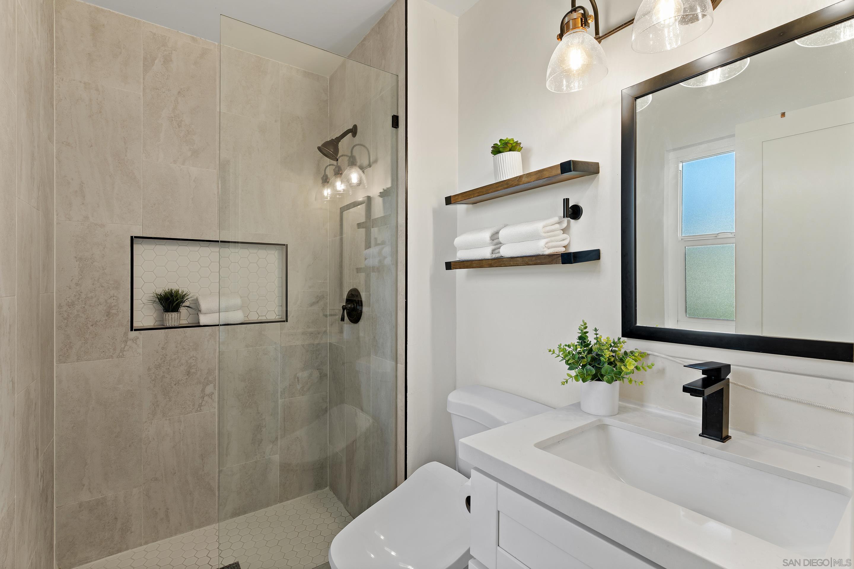 Detail Gallery Image 19 of 53 For 3339  Tropicana Dr, Oceanside,  CA 92054 - 3 Beds | 2 Baths