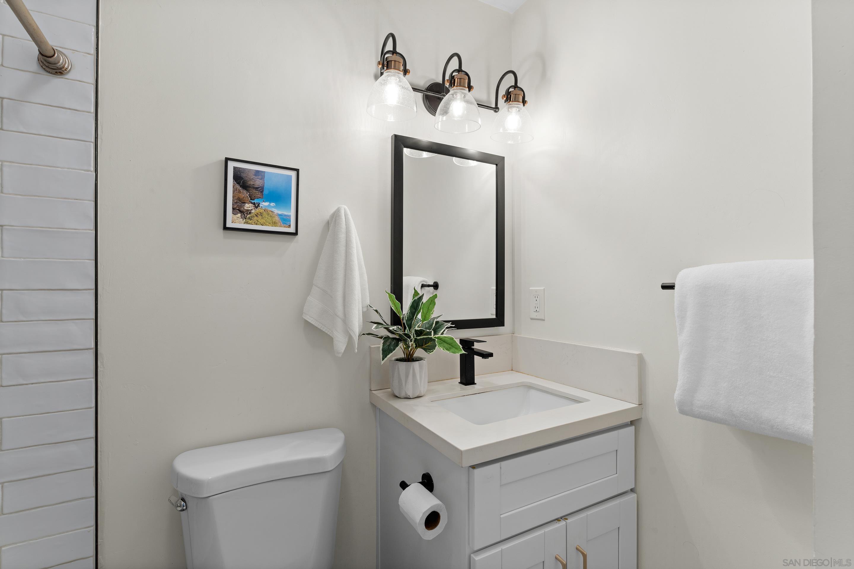 Detail Gallery Image 25 of 53 For 3339  Tropicana Dr, Oceanside,  CA 92054 - 3 Beds | 2 Baths