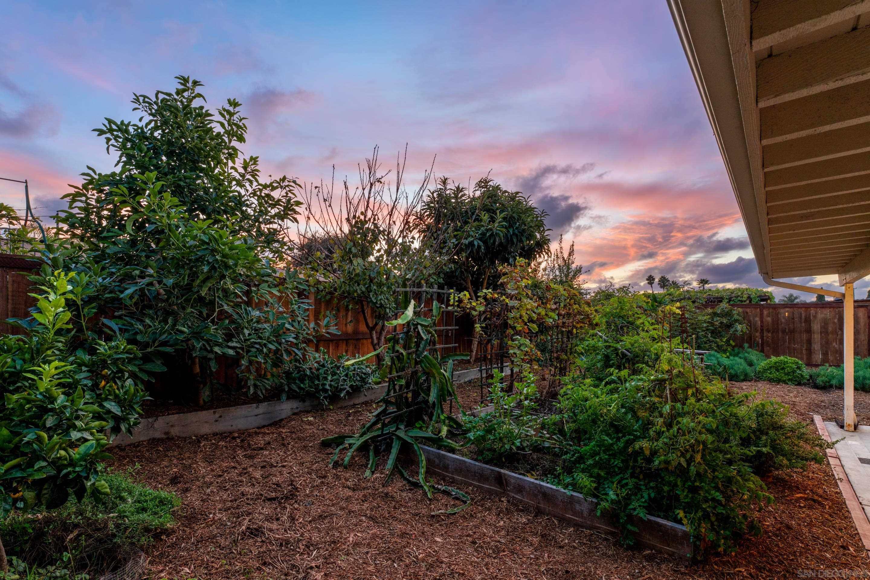 Detail Gallery Image 32 of 53 For 3339  Tropicana Dr, Oceanside,  CA 92054 - 3 Beds | 2 Baths