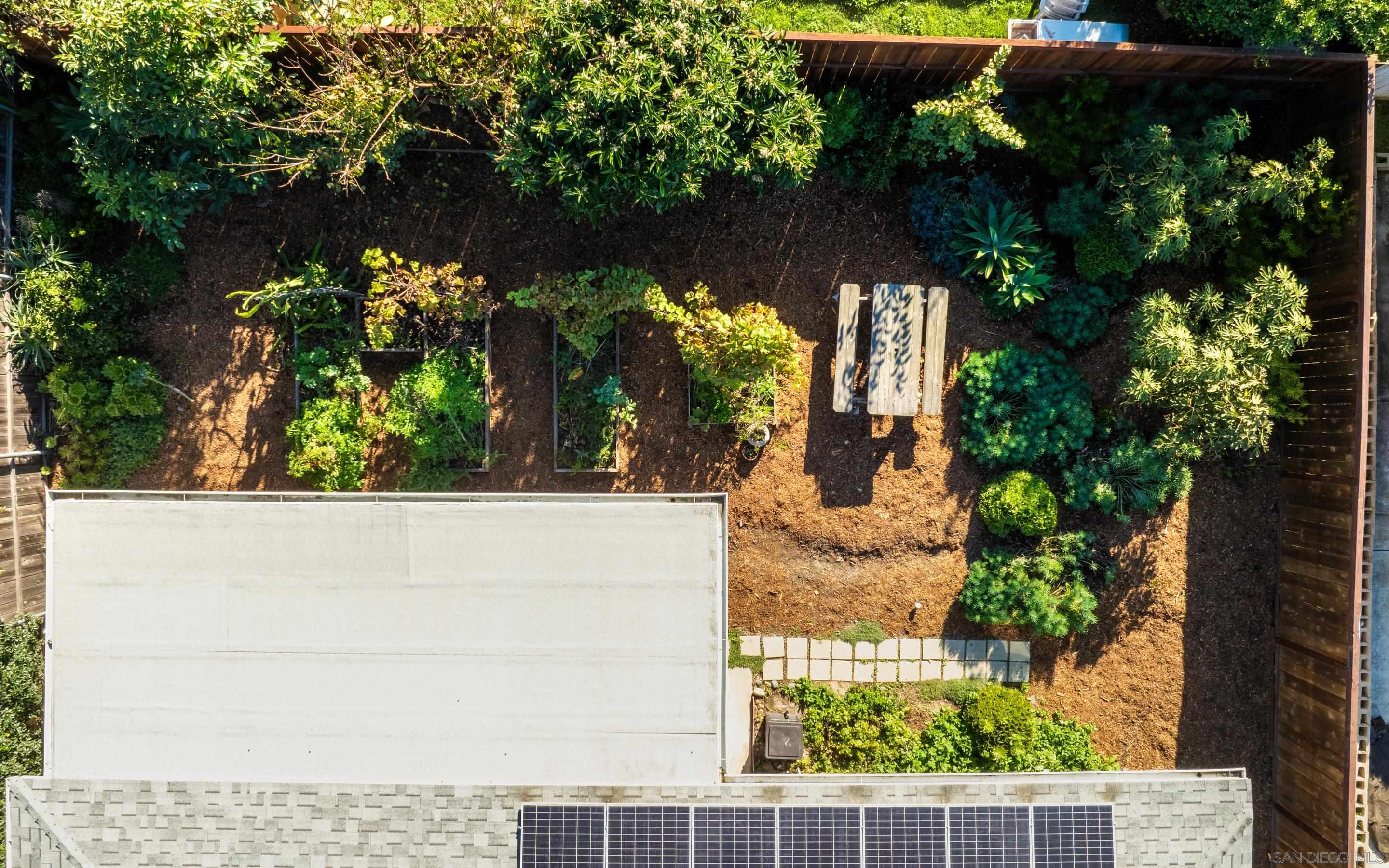 Detail Gallery Image 40 of 53 For 3339  Tropicana Dr, Oceanside,  CA 92054 - 3 Beds | 2 Baths