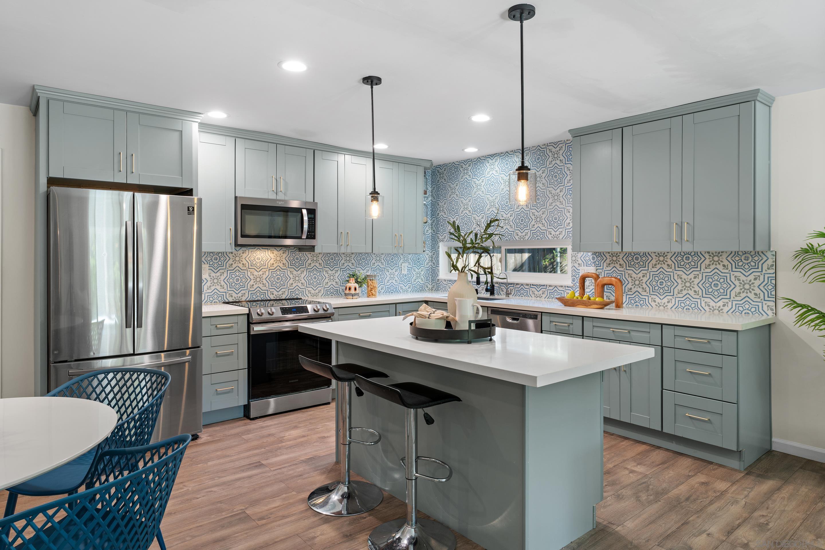 Detail Gallery Image 9 of 53 For 3339  Tropicana Dr, Oceanside,  CA 92054 - 3 Beds | 2 Baths